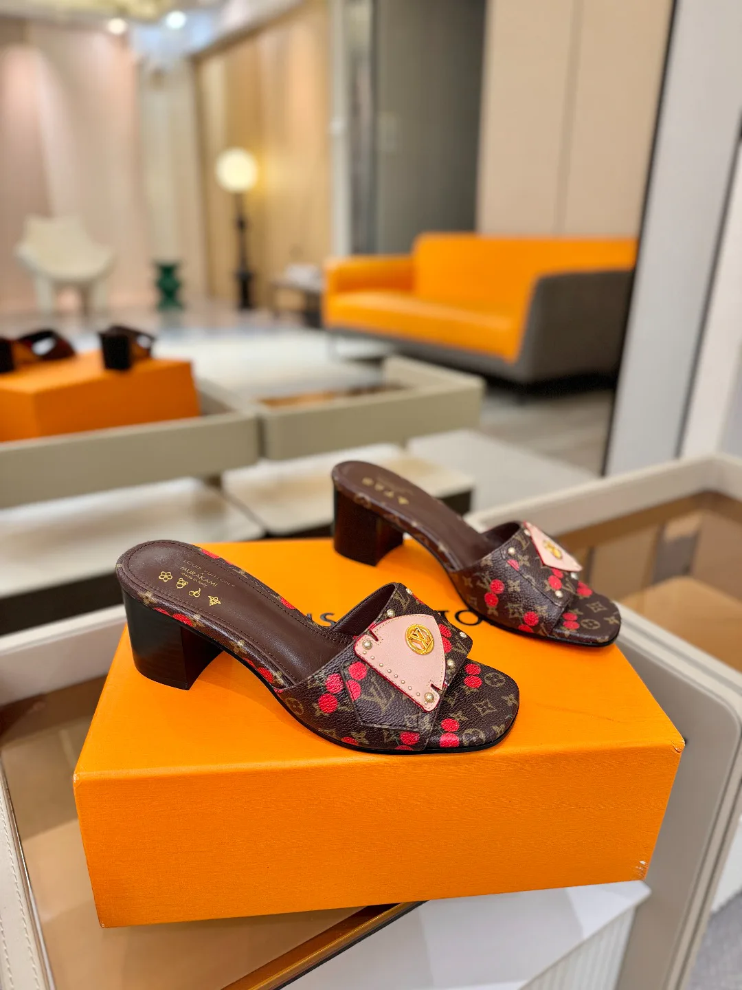 Сандалии Женские Louis Vuitton 11646781