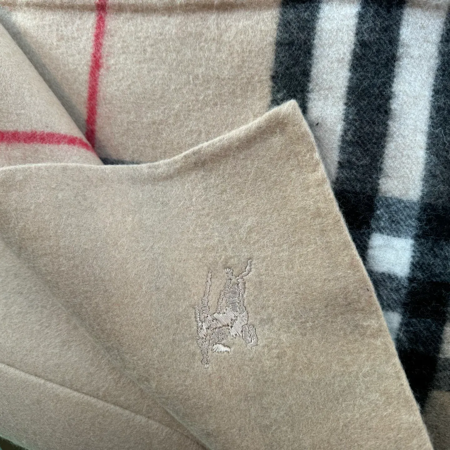 Пальто Женские Burberry 412356