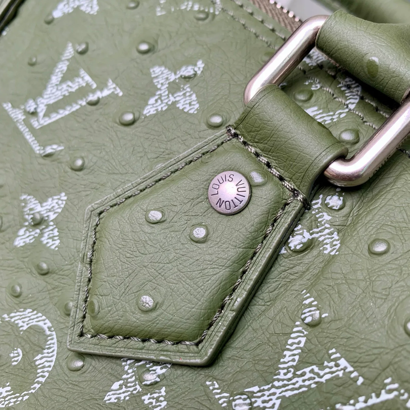Классические Сумки Женские Louis Vuitton 18147443