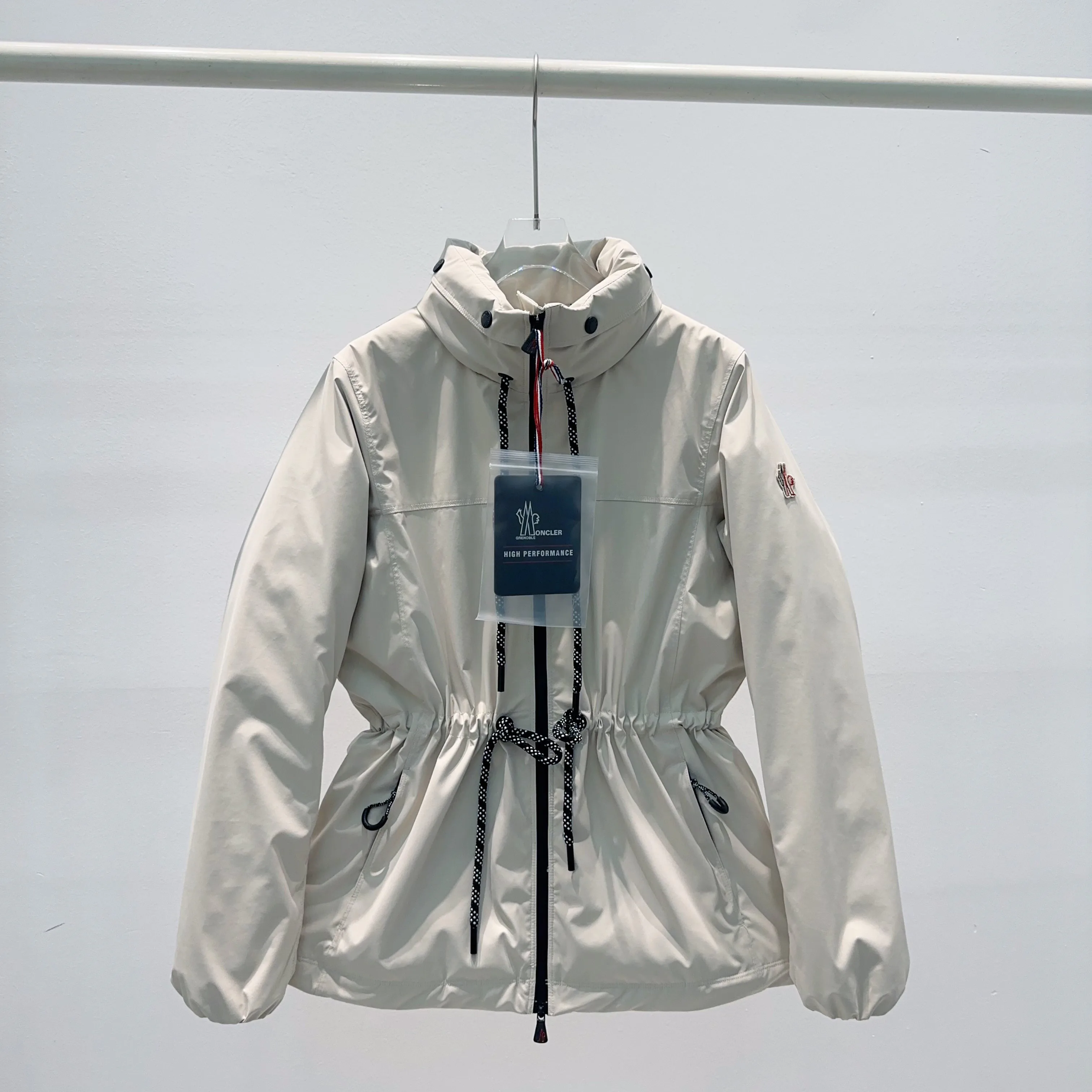 Куртки И Пуховики Женские Moncler 18710264