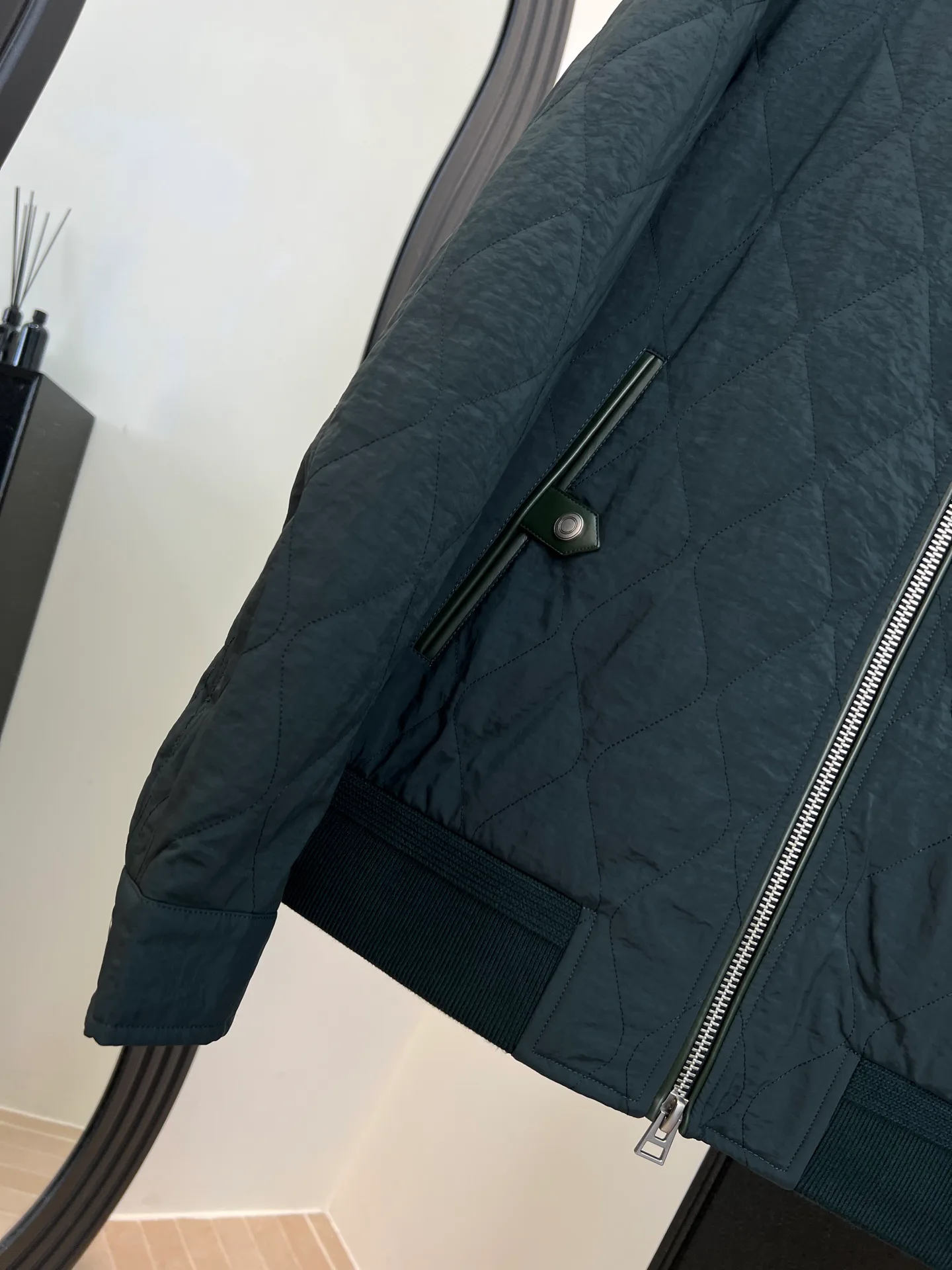 Куртки И Пуховики Мужские Tom Ford 240401