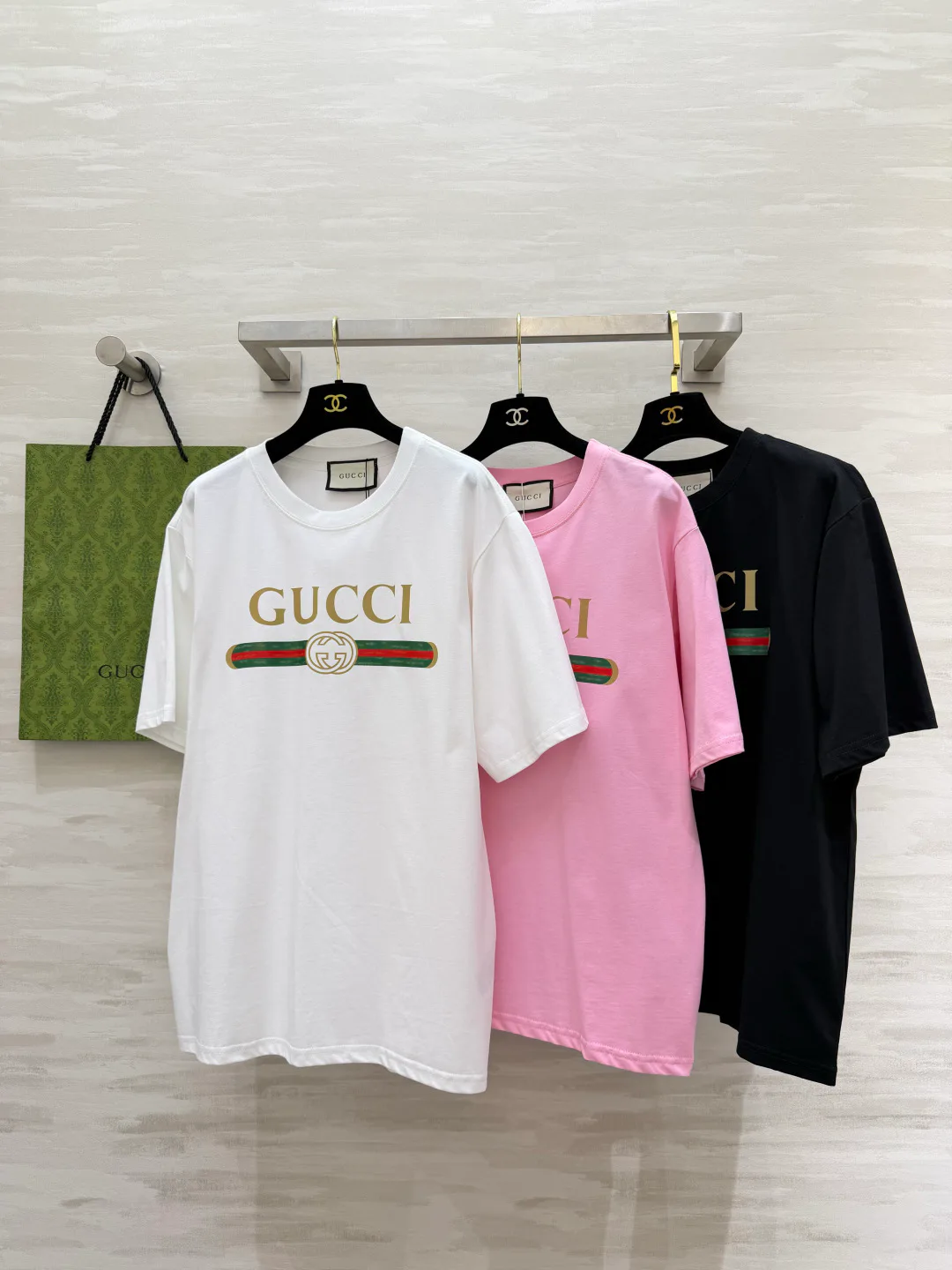 Футболки Женские Gucci 17451553
