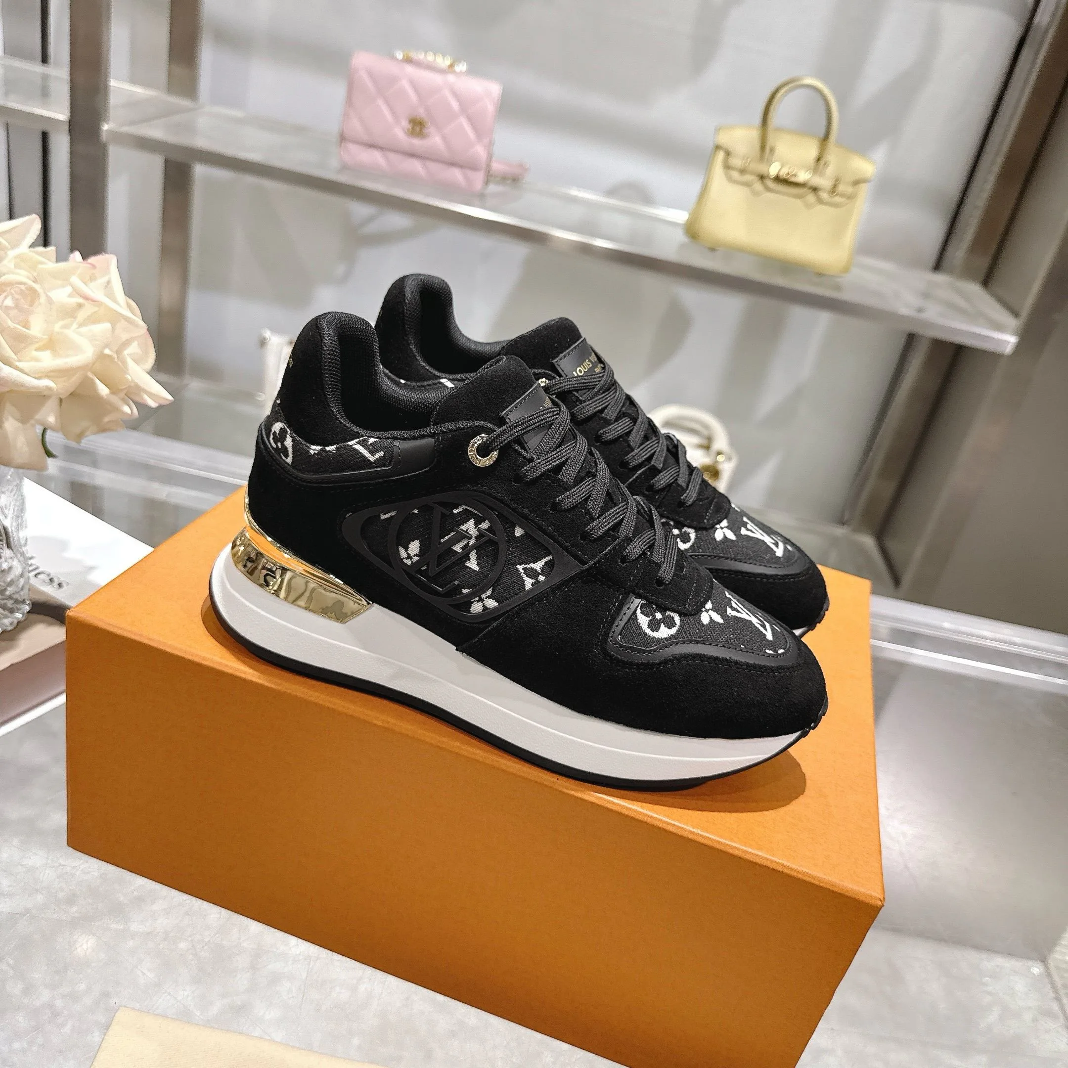 Кроссовки Женские Louis Vuitton 262259