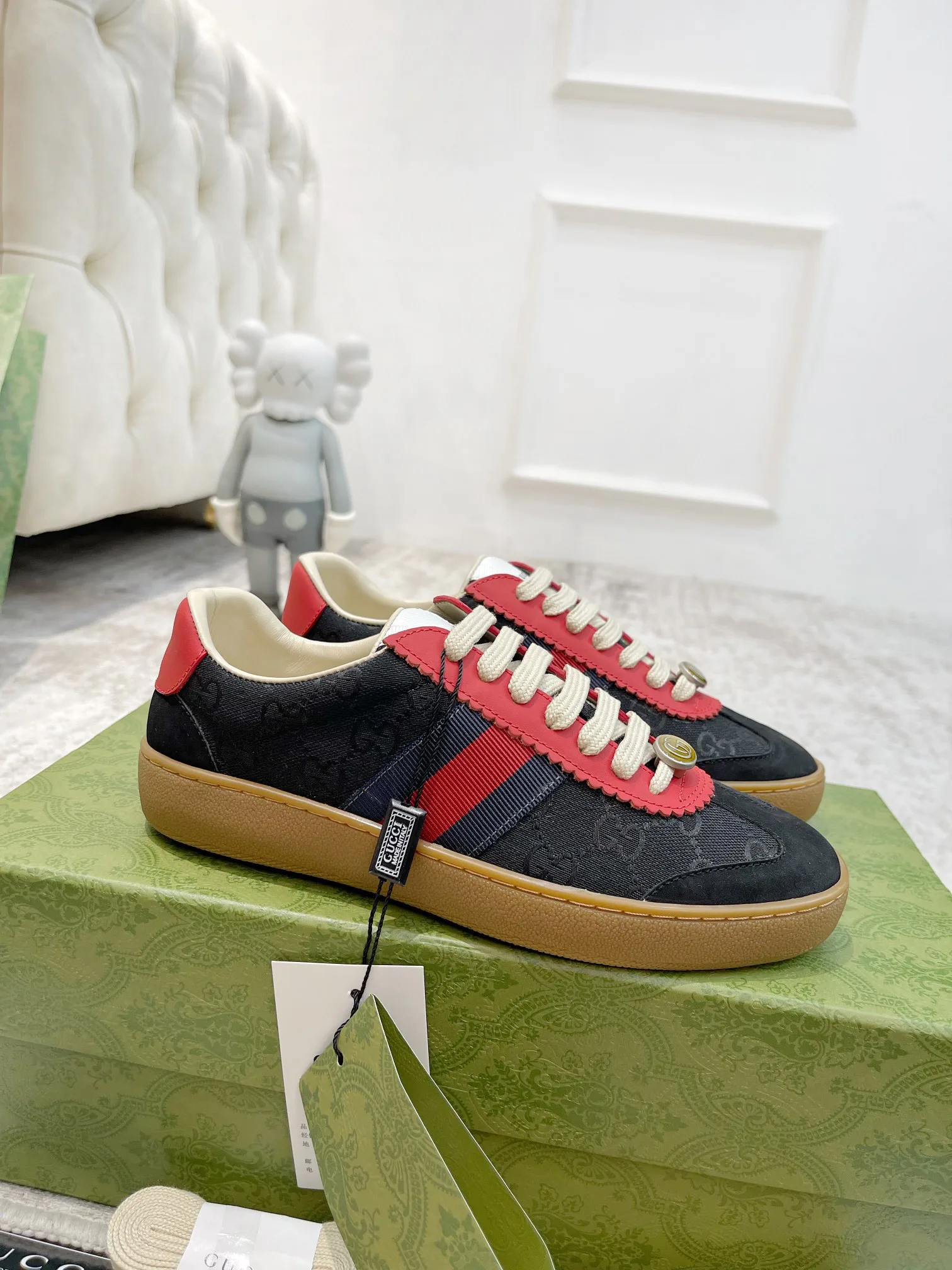 Кроссовки Женские Gucci 18765965