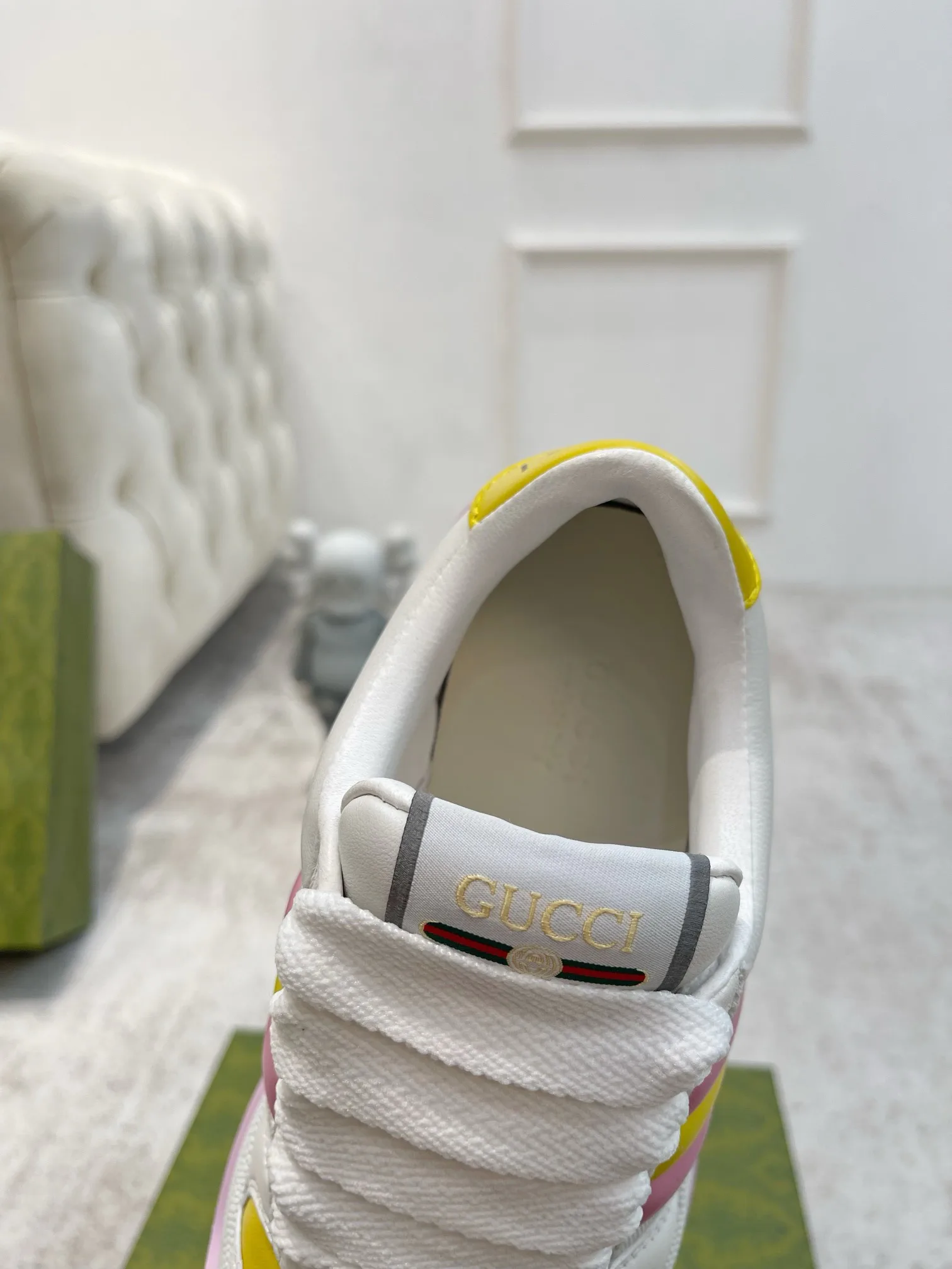 Кроссовки Женские Gucci 944934