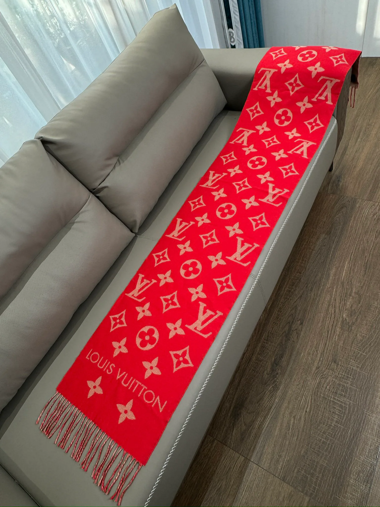 Шарфы Louis Vuitton 964469