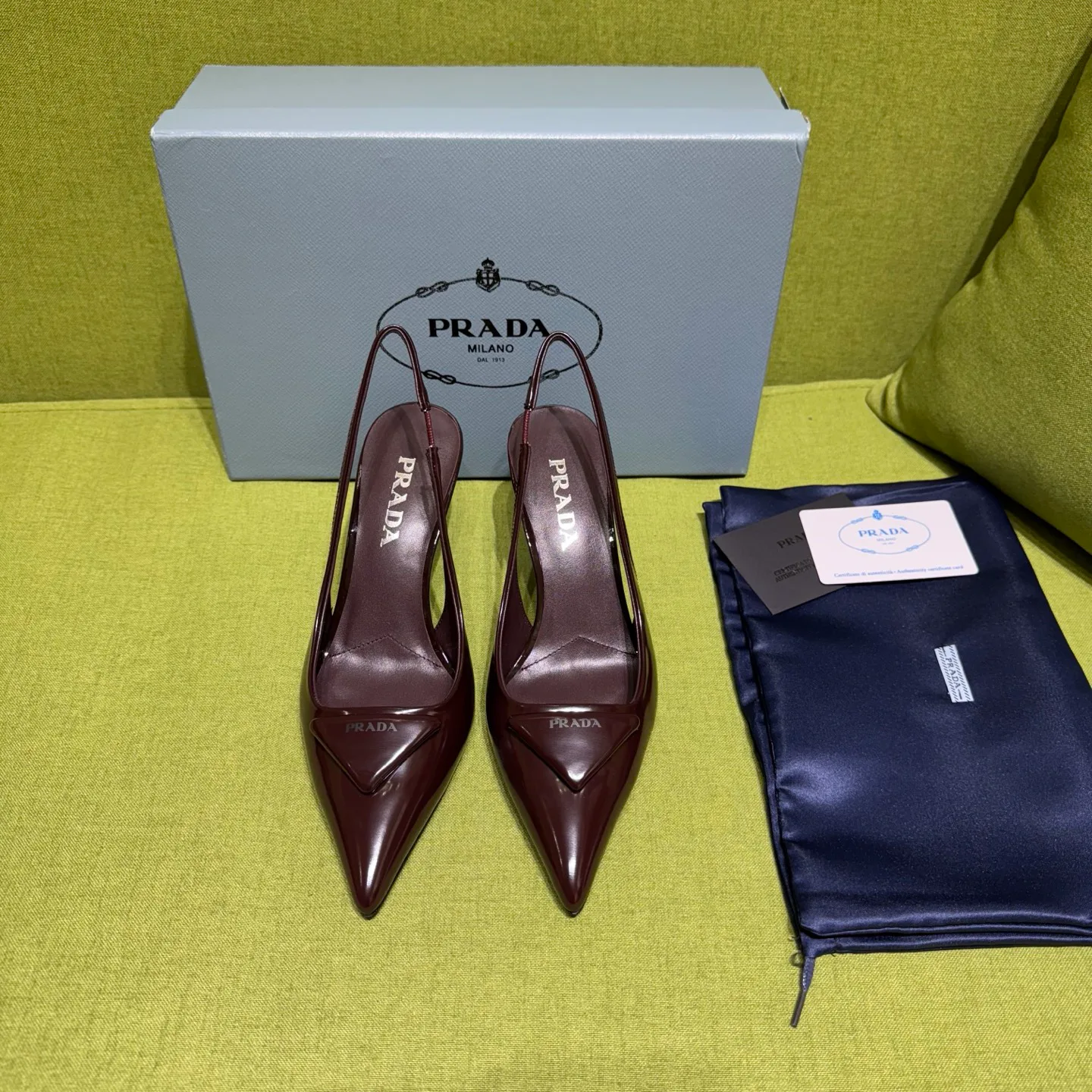 Туфли Женские Prada 10481111