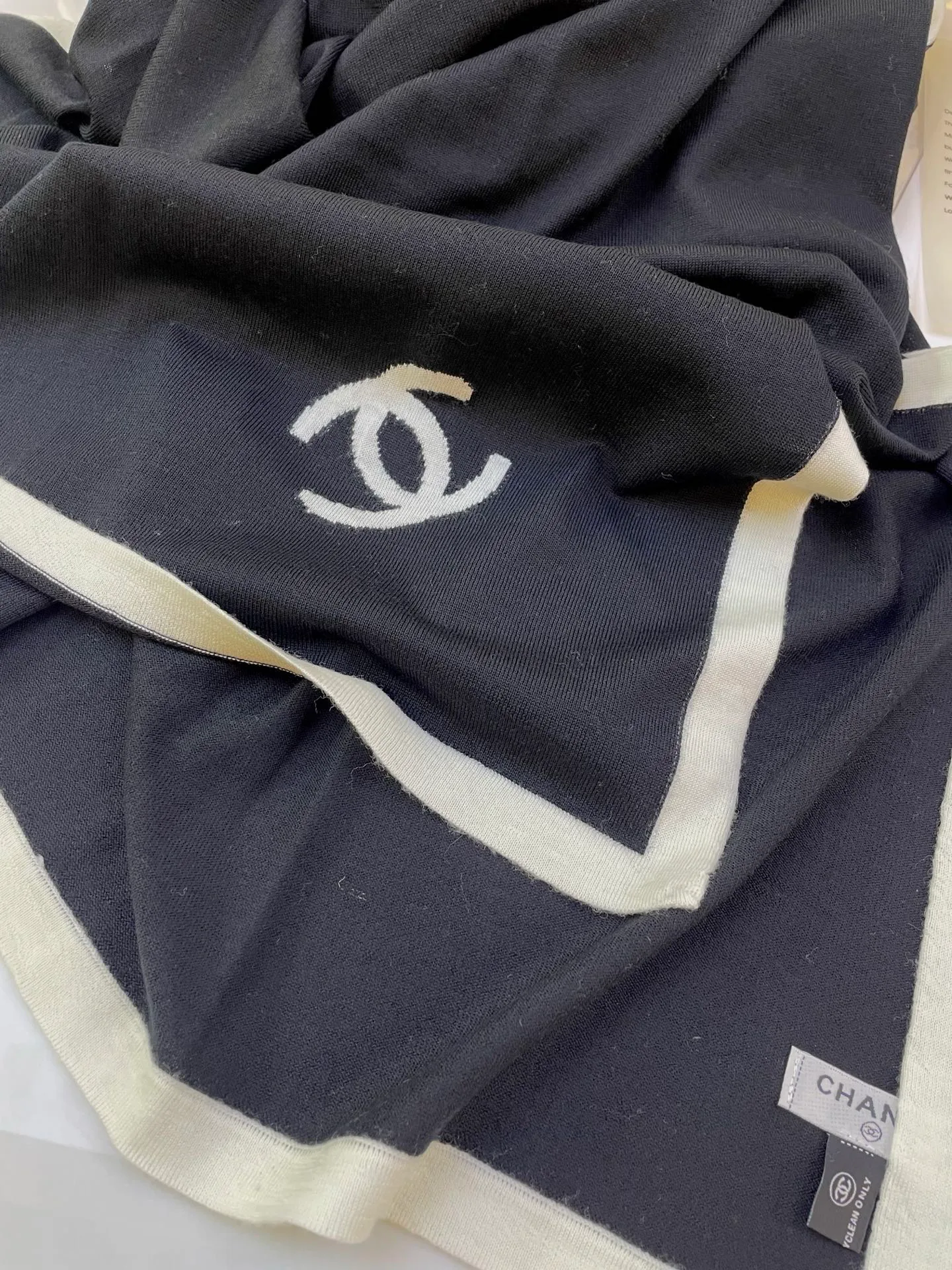 Шарфы Chanel 266565