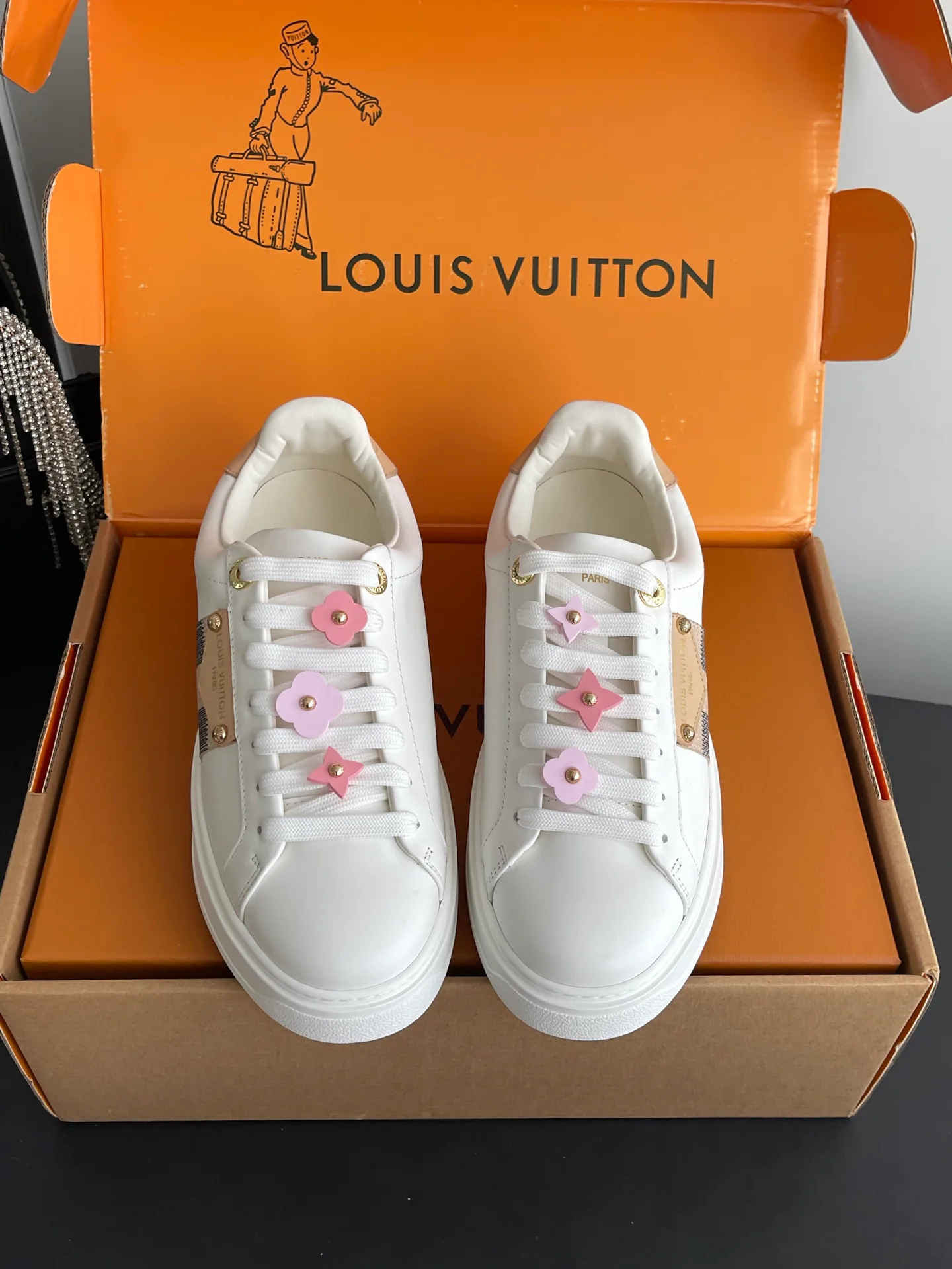 Кроссовки Женские Louis Vuitton 19366369