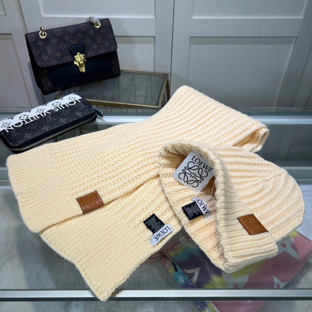 Головные Уборы Loewe 823940
