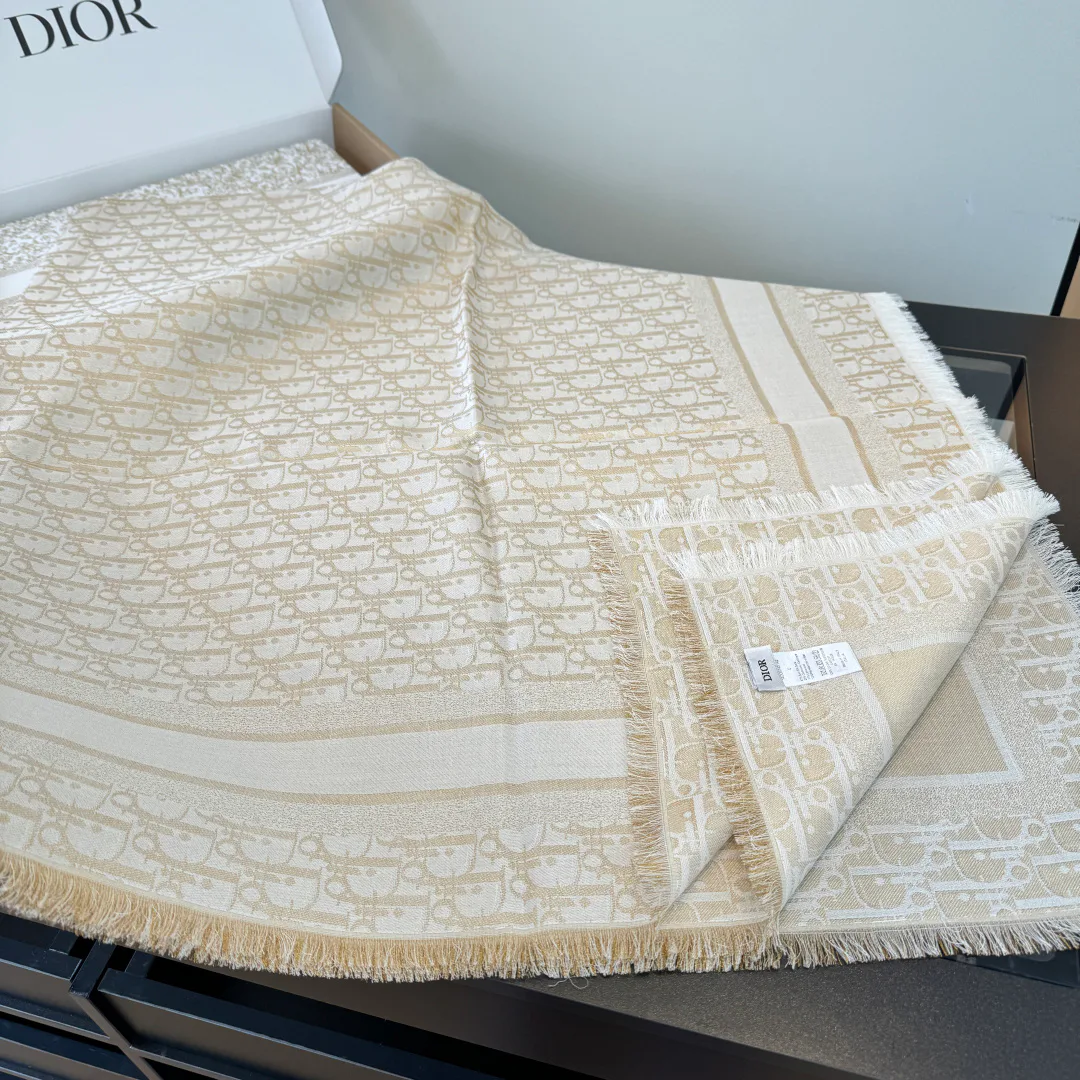 Шарфы Christian Dior 17827485