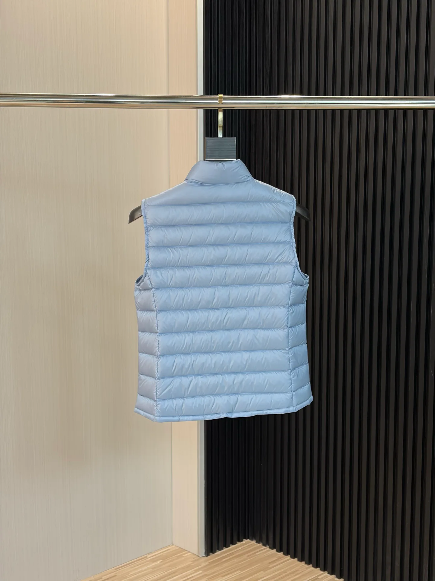 Жилеты Женские Moncler 18141000