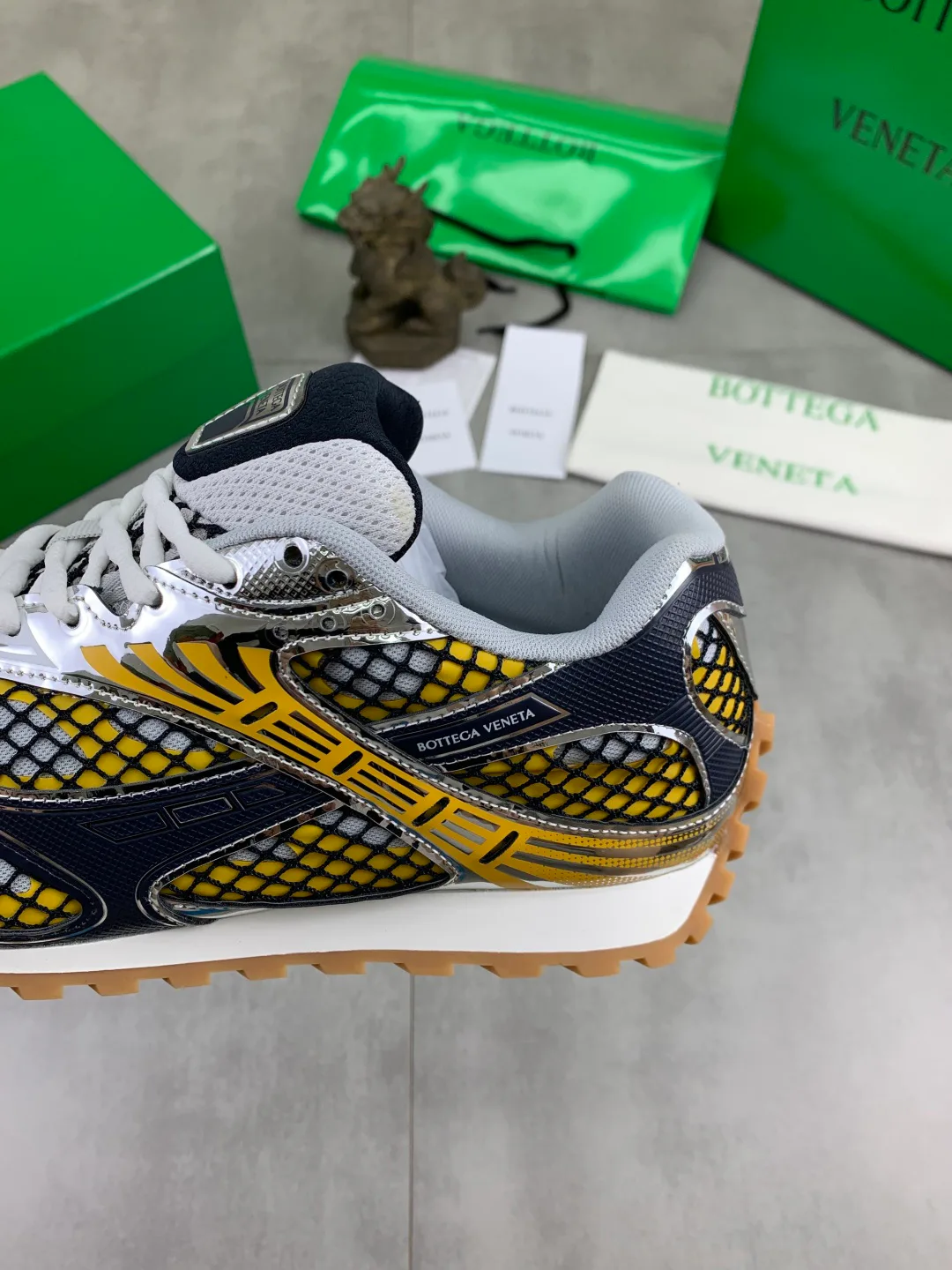 Кроссовки Женские Bottega Veneta 18365170