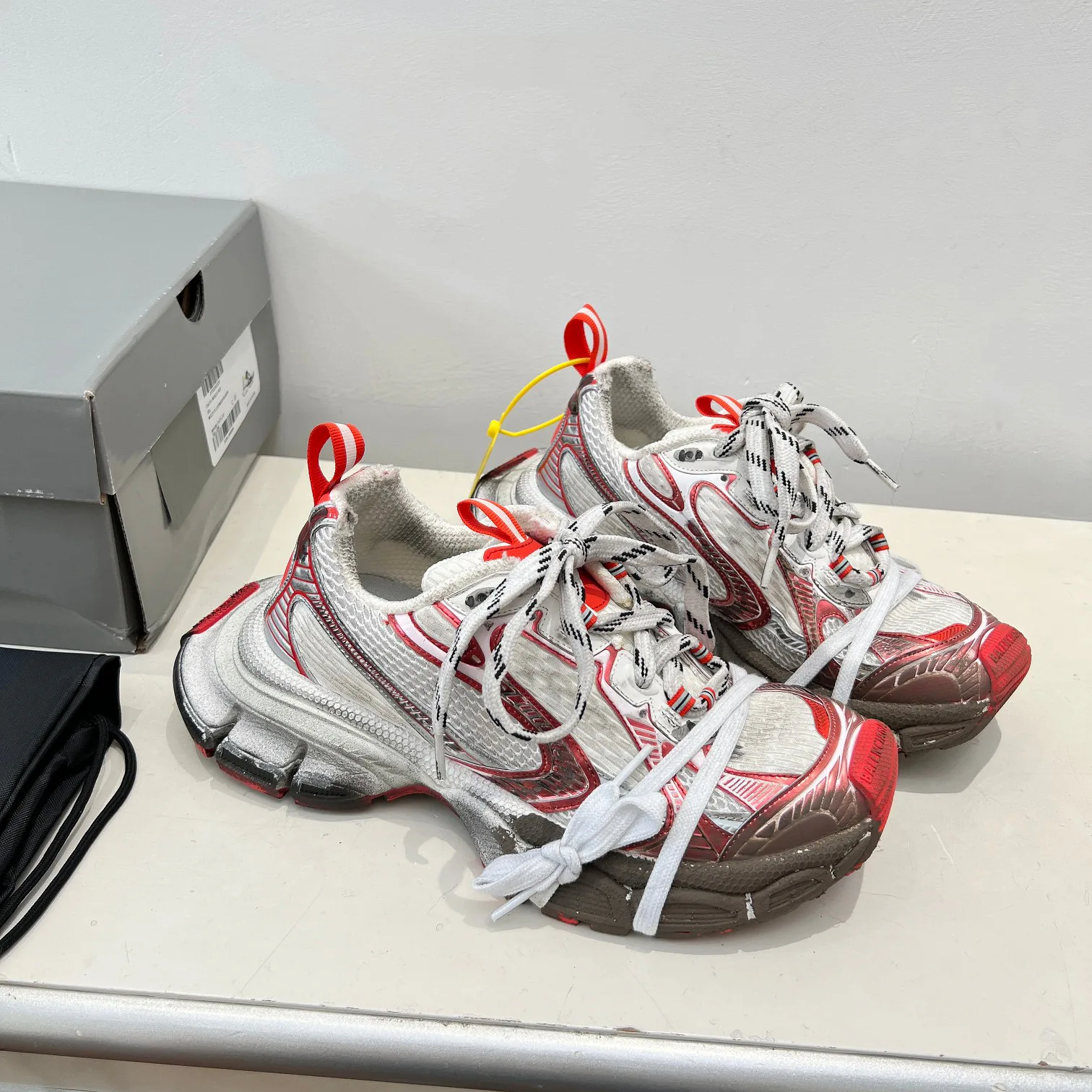 Кроссовки Женские Balenciaga 6606302