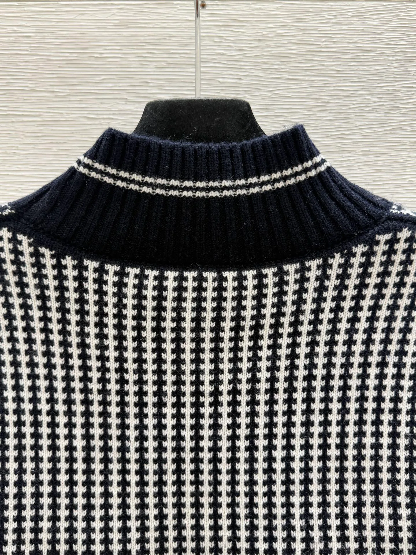 Джемперы И Свитеры Женские Chanel 19497160