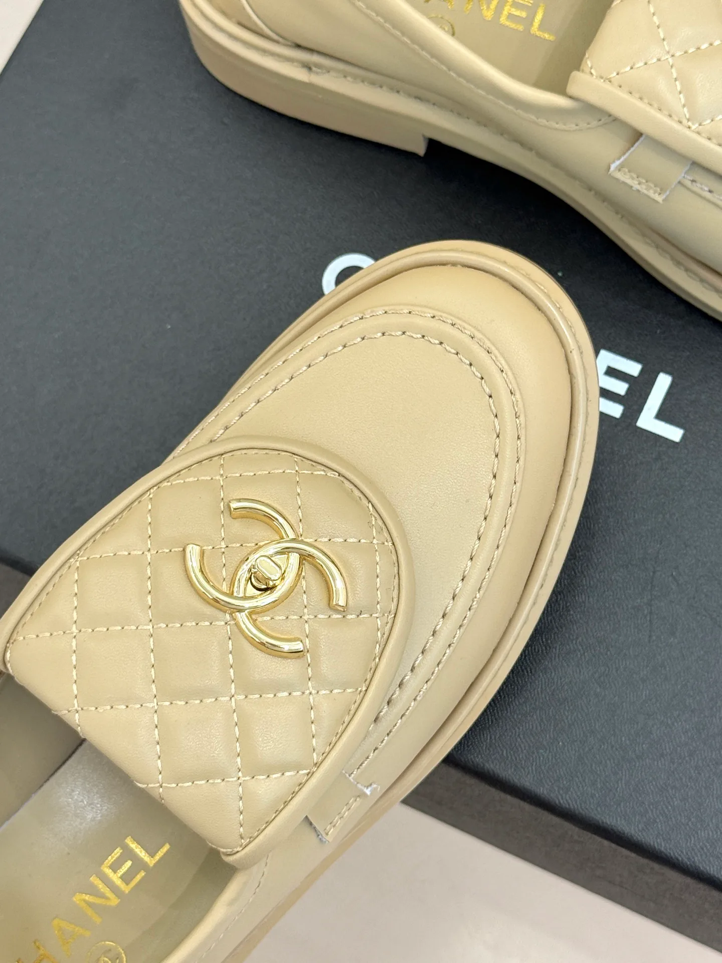 Лоферы И Мокасины Женские Chanel 17336069
