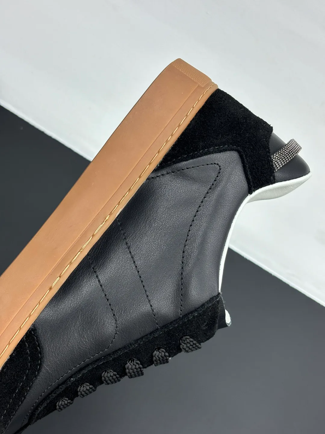 Кроссовки Женские Brunello Cucinelli 18707425