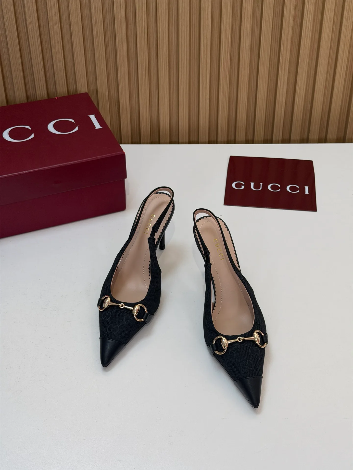 Туфли Женские Gucci 18396283