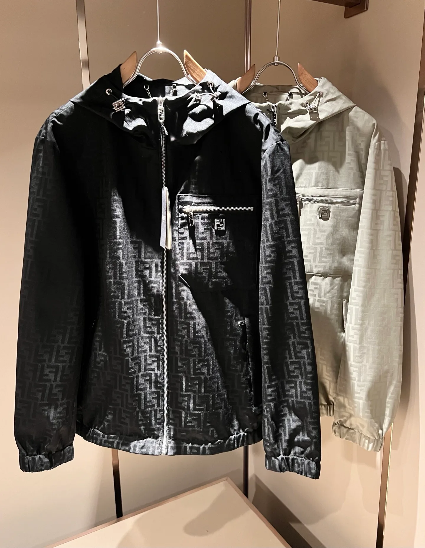 Куртки И Пуховики Мужские Fendi 10242260