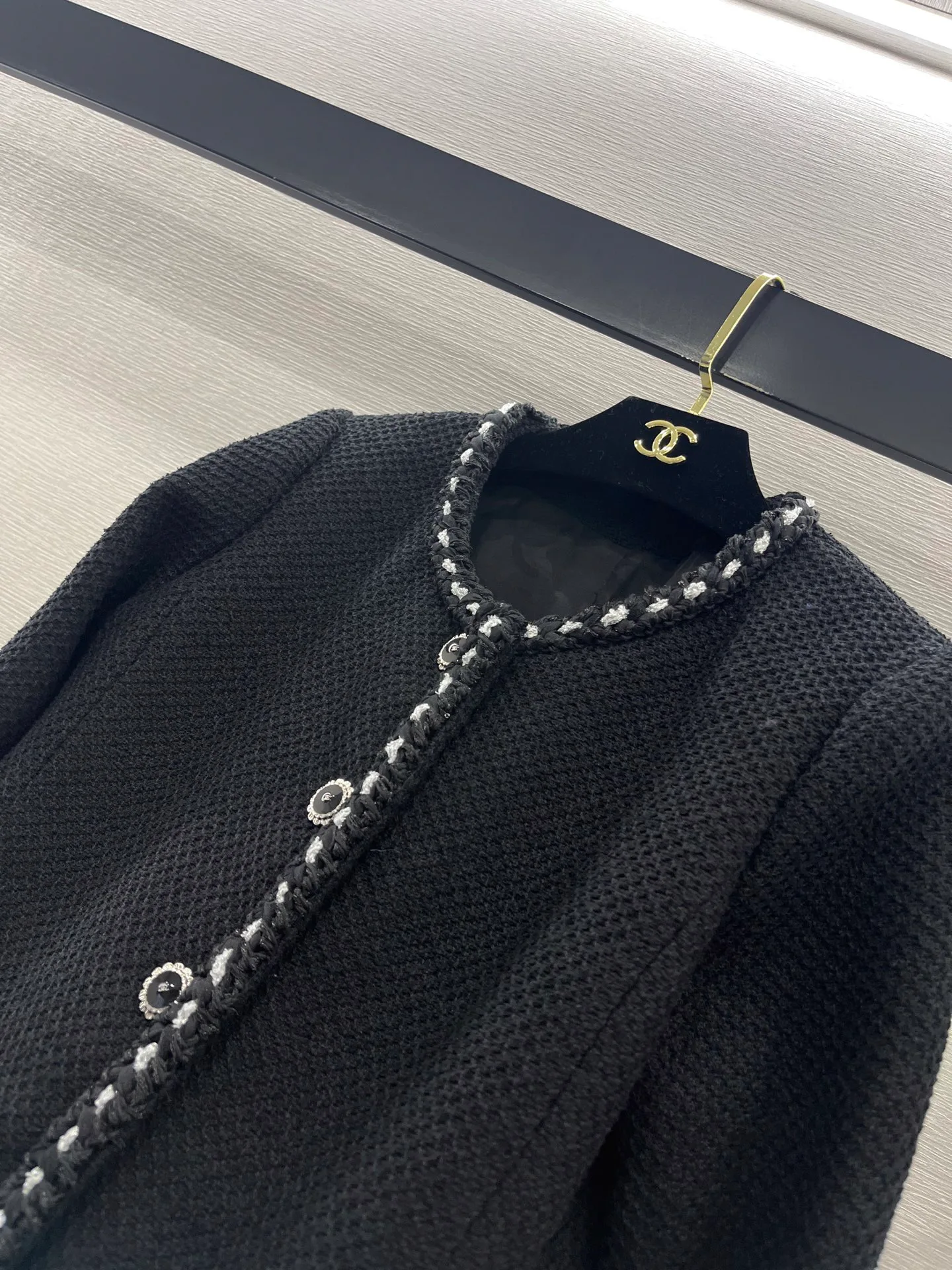 Куртки И Пуховики Женские Chanel 1137380