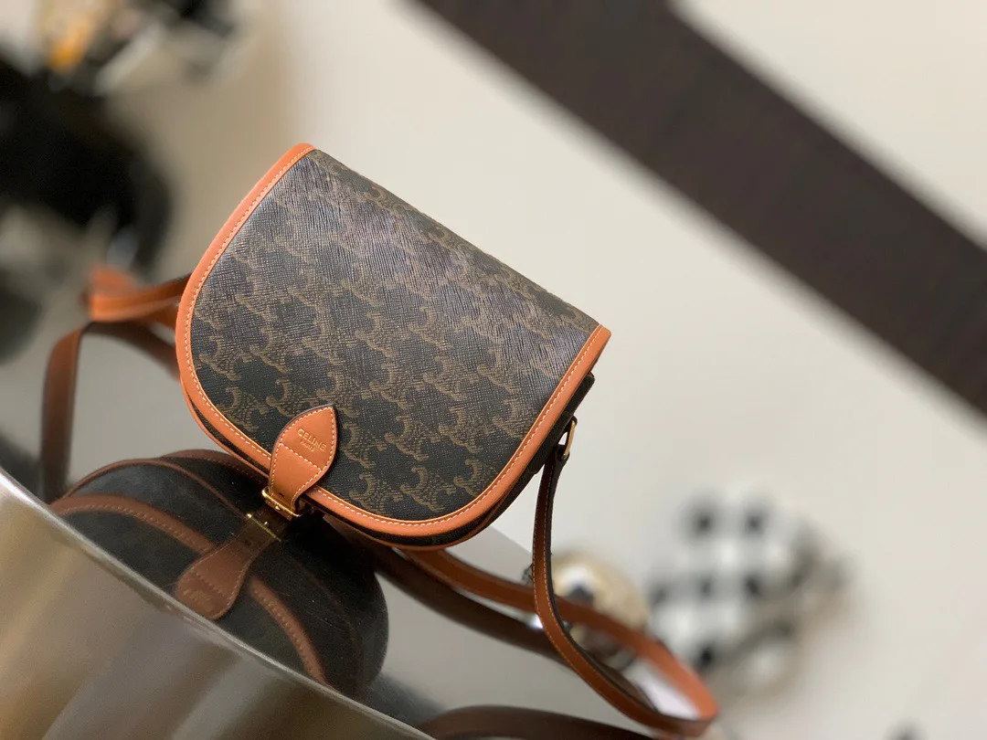 Сумки На Ремне Женские Celine 12604674
