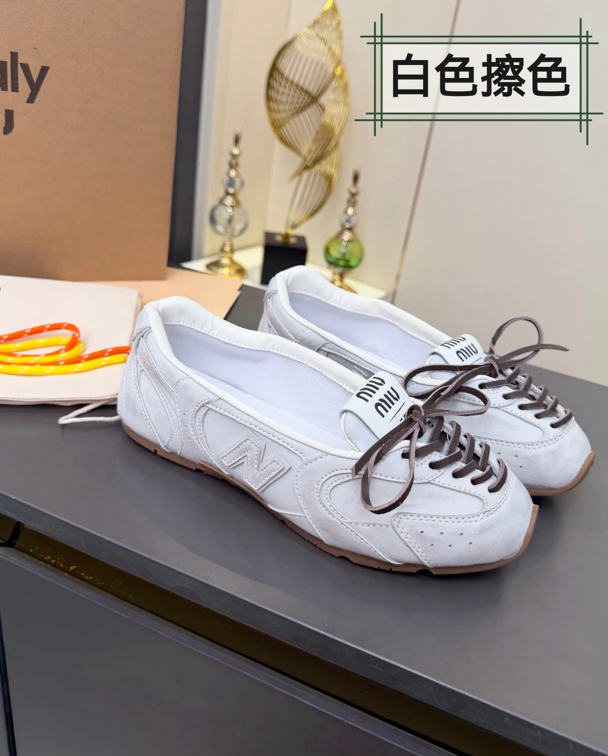 Кроссовки Женские Miu Miu 18740747