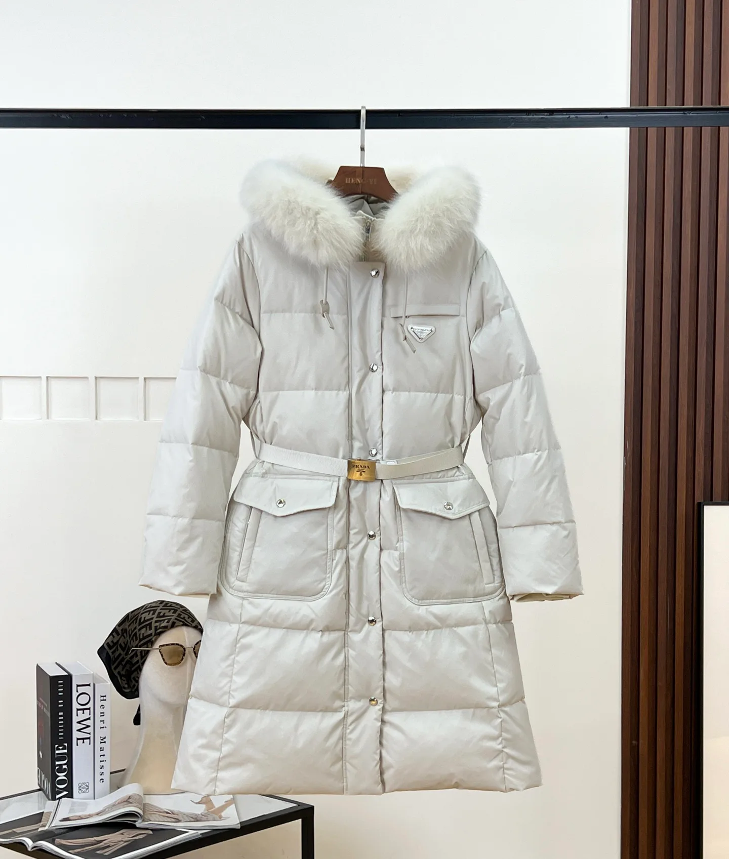 Куртки И Пуховики Женские Prada 18820547