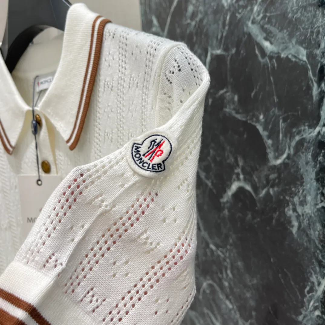 Топы Женские Moncler 11700401