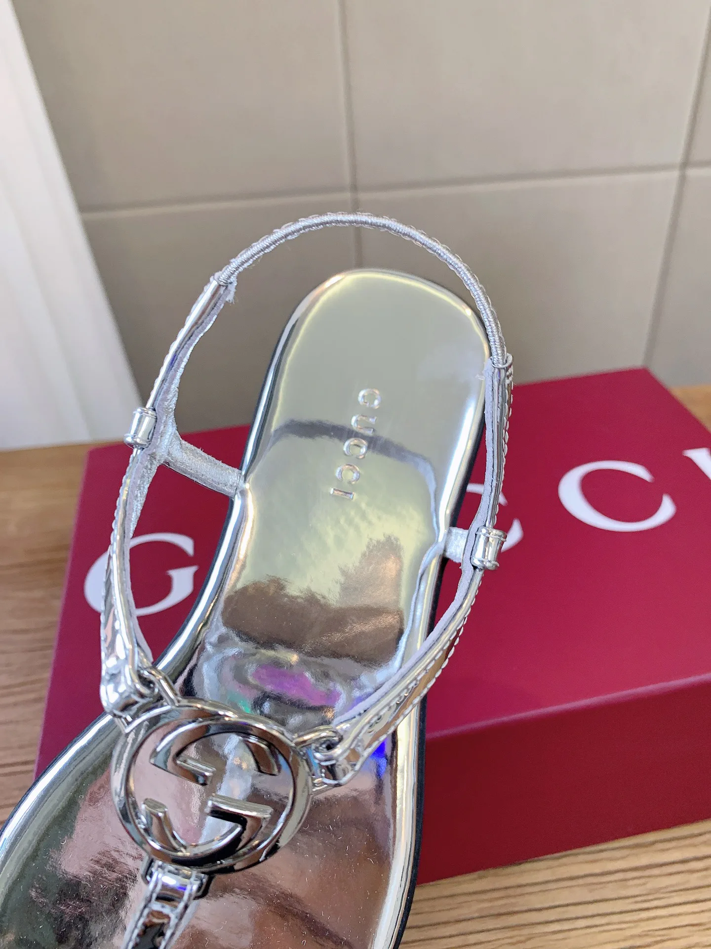 Босоножки Женские Gucci 16942043