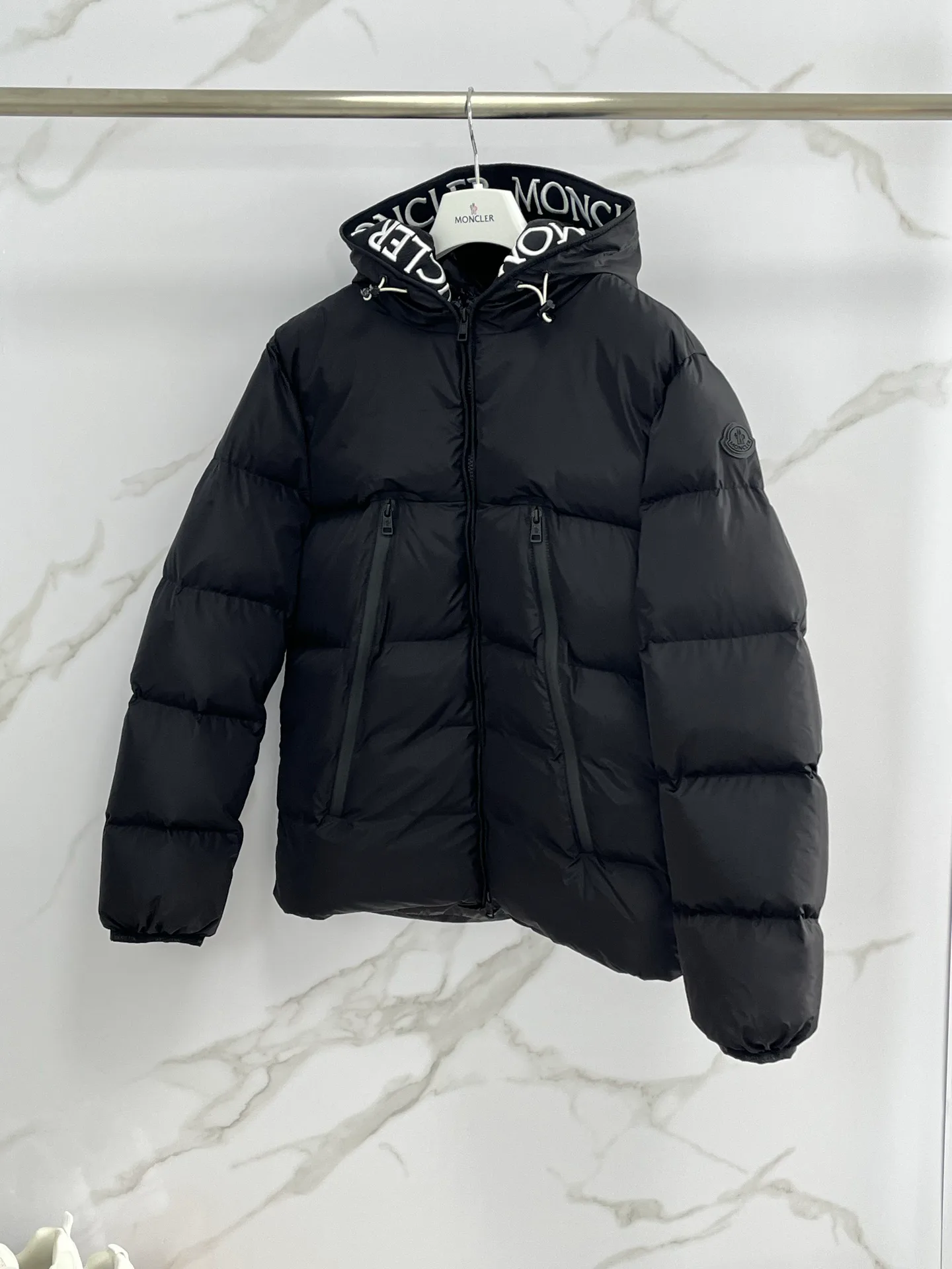 Куртки И Пуховики Женские Moncler 18794535