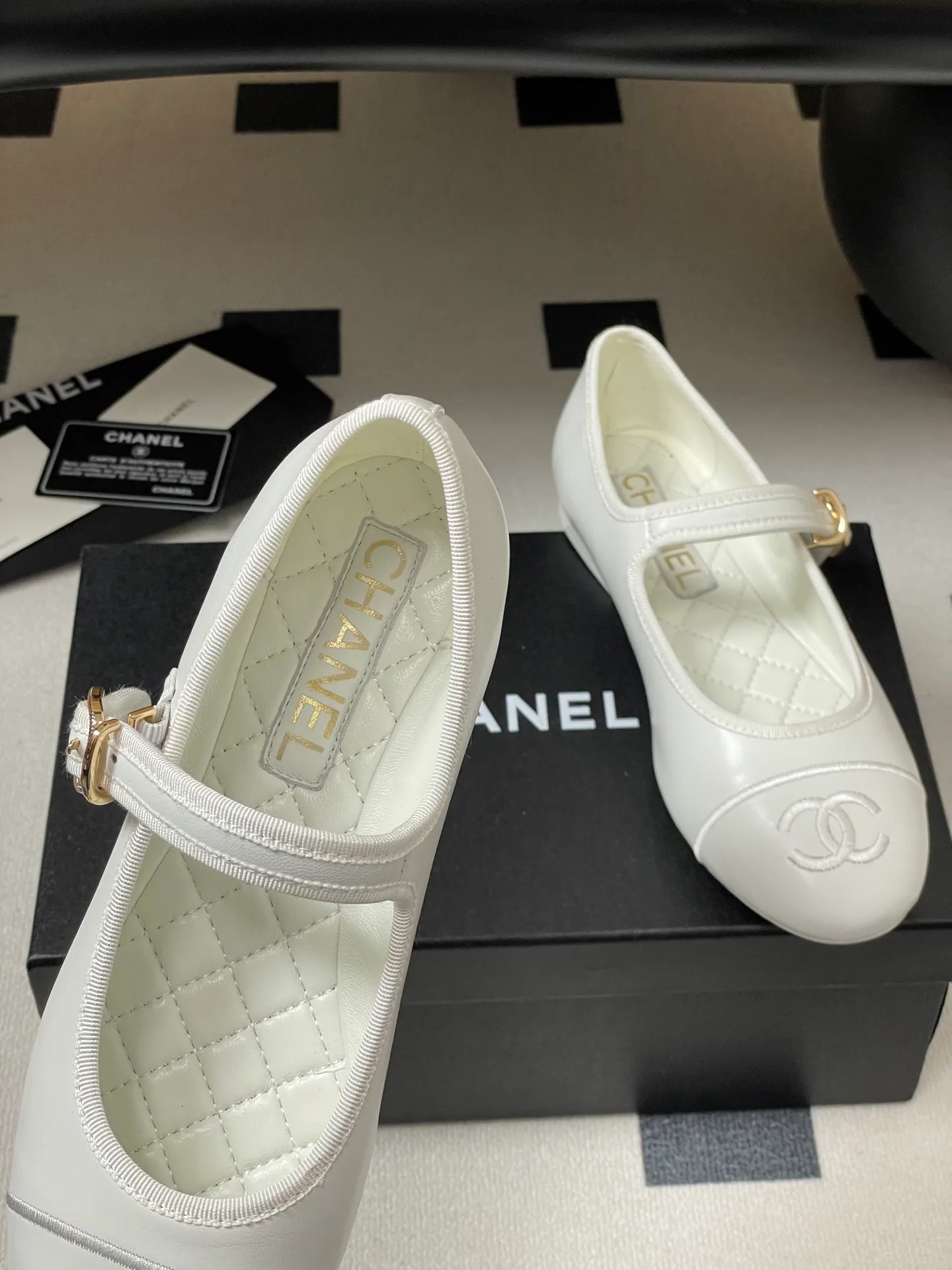 Туфли Женские Chanel 18764072