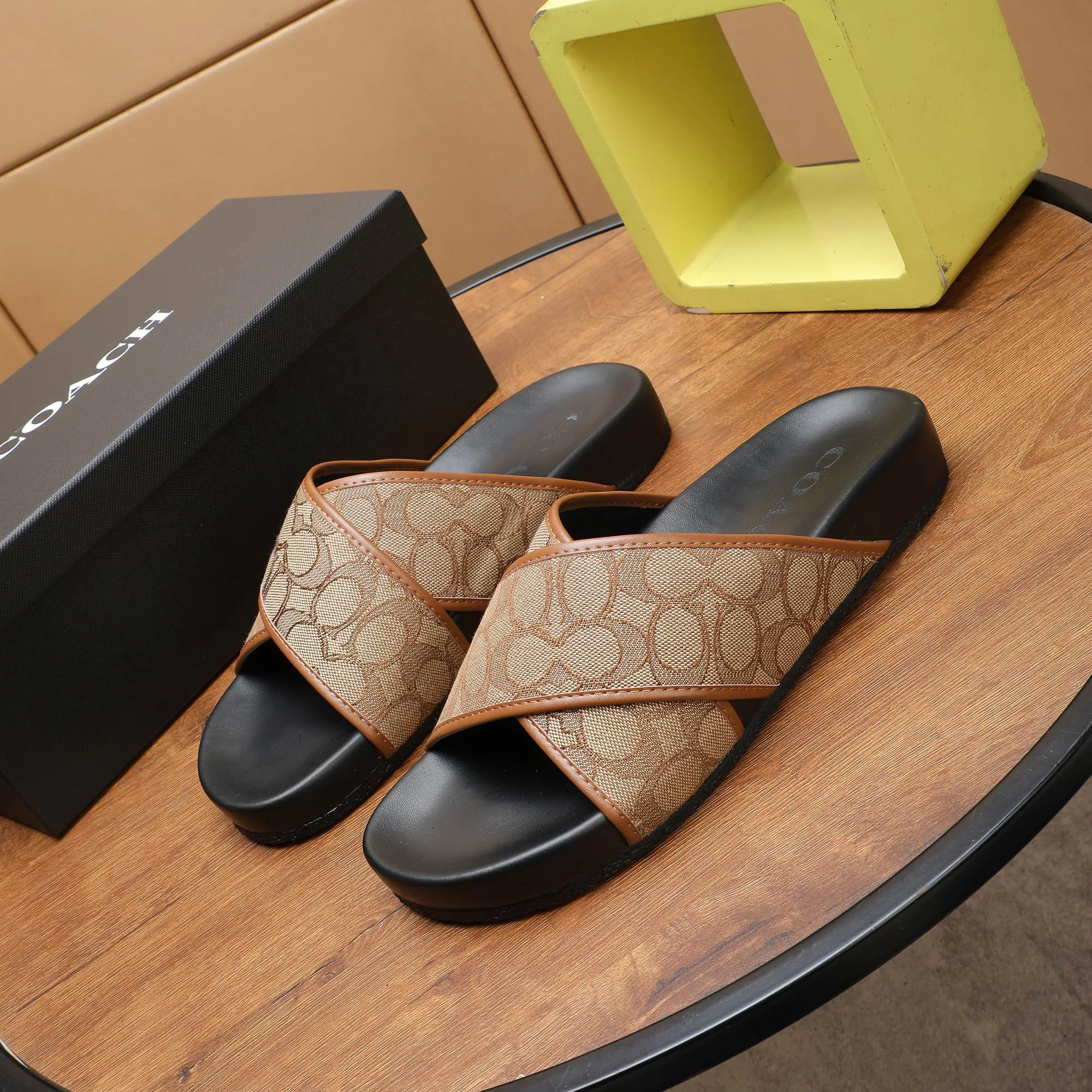 Шлепанцы Женские Coach 559064