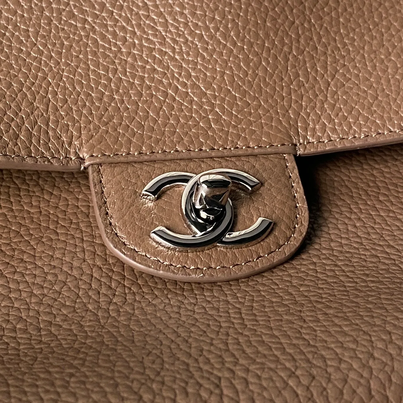 Классические Сумки Женские Chanel 18207799