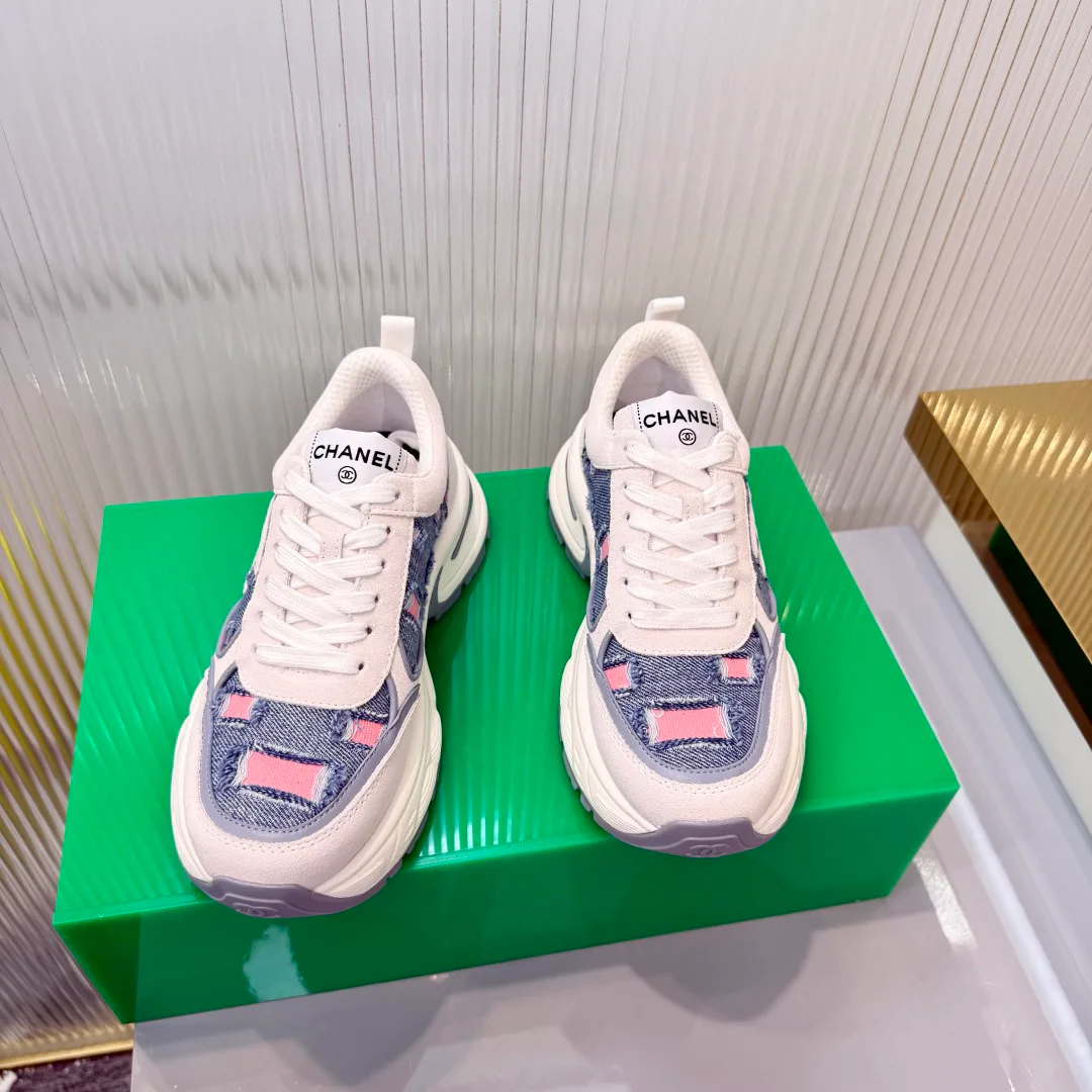 Кроссовки Женские Chanel 18366953