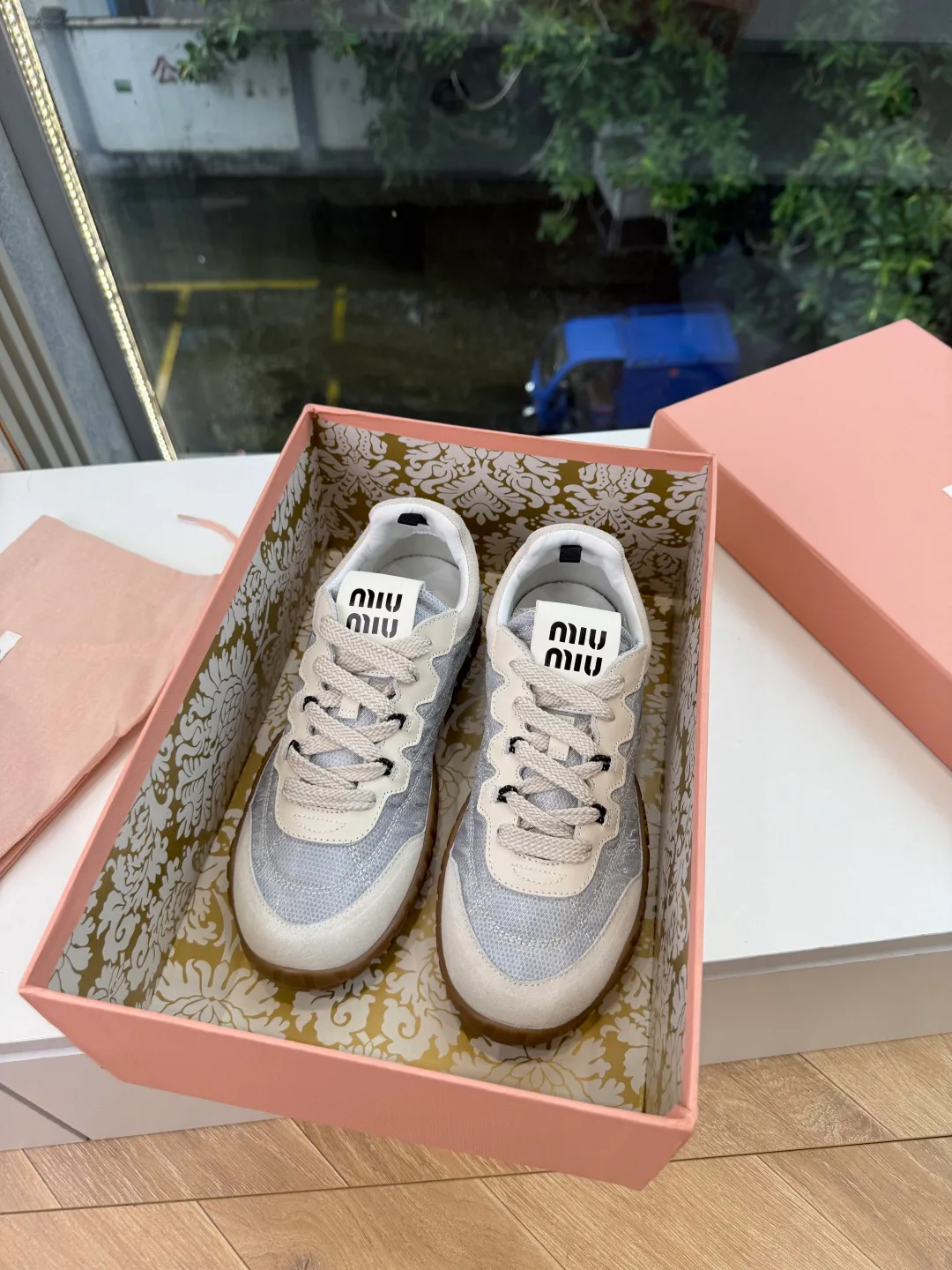 Кроссовки Женские Miu Miu 17978405