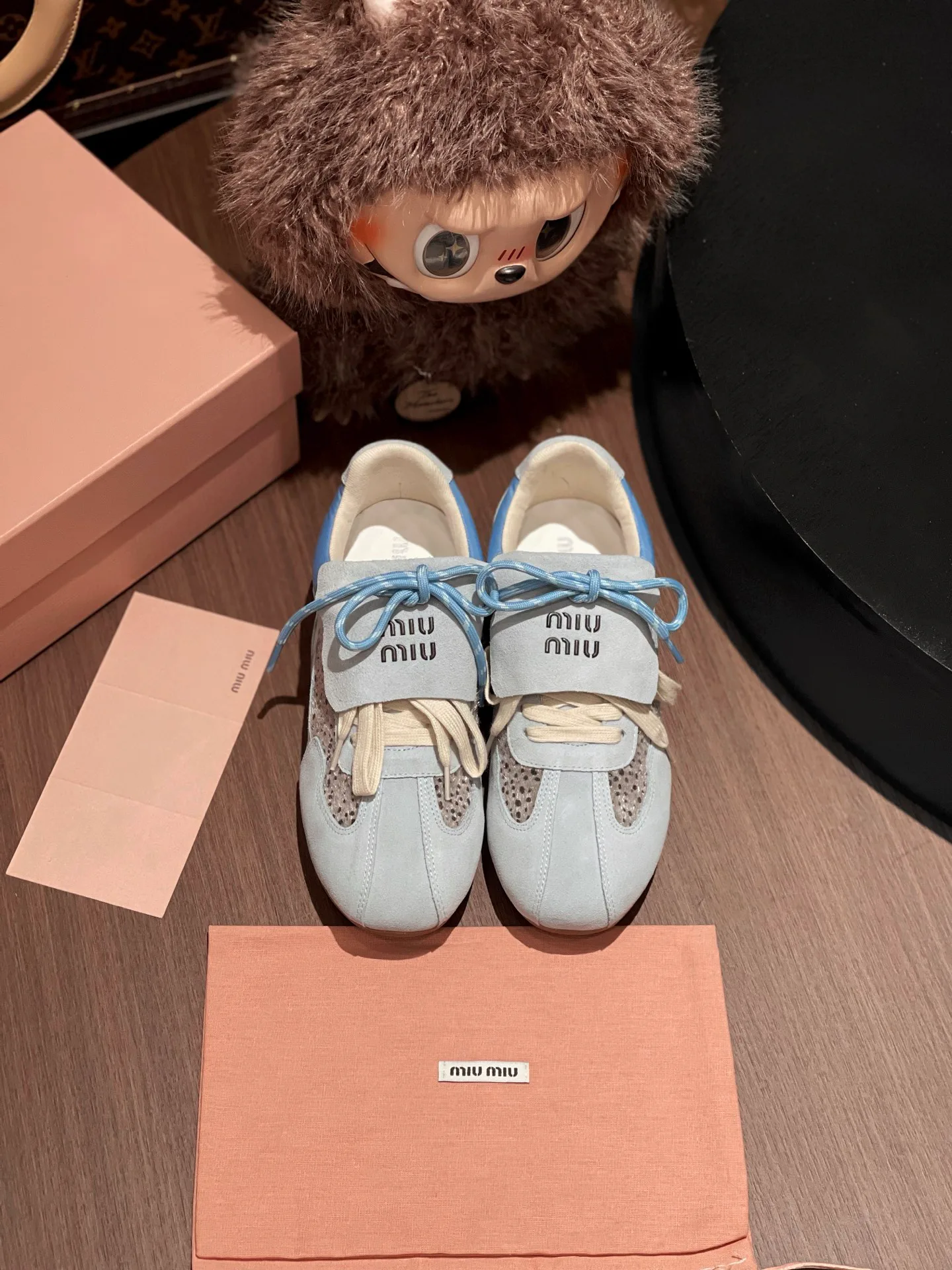 Кроссовки Женские Miu Miu 24340