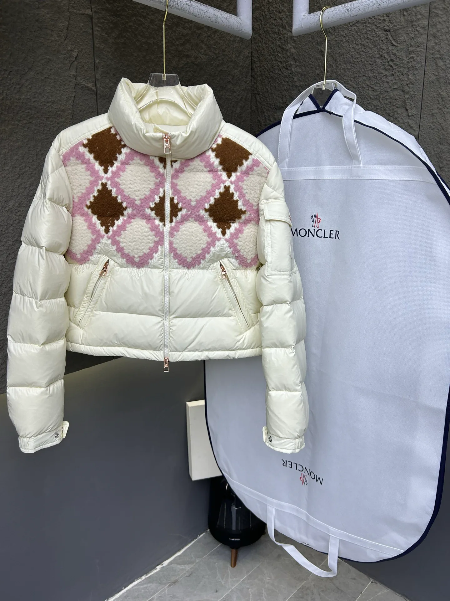 Куртки И Пуховики Женские Moncler 170460