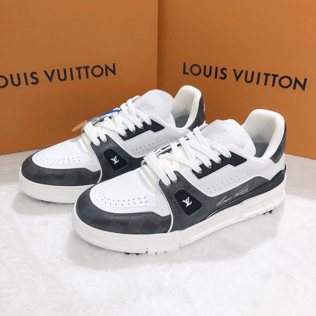 Кроссовки Женские Louis Vuitton 11707391