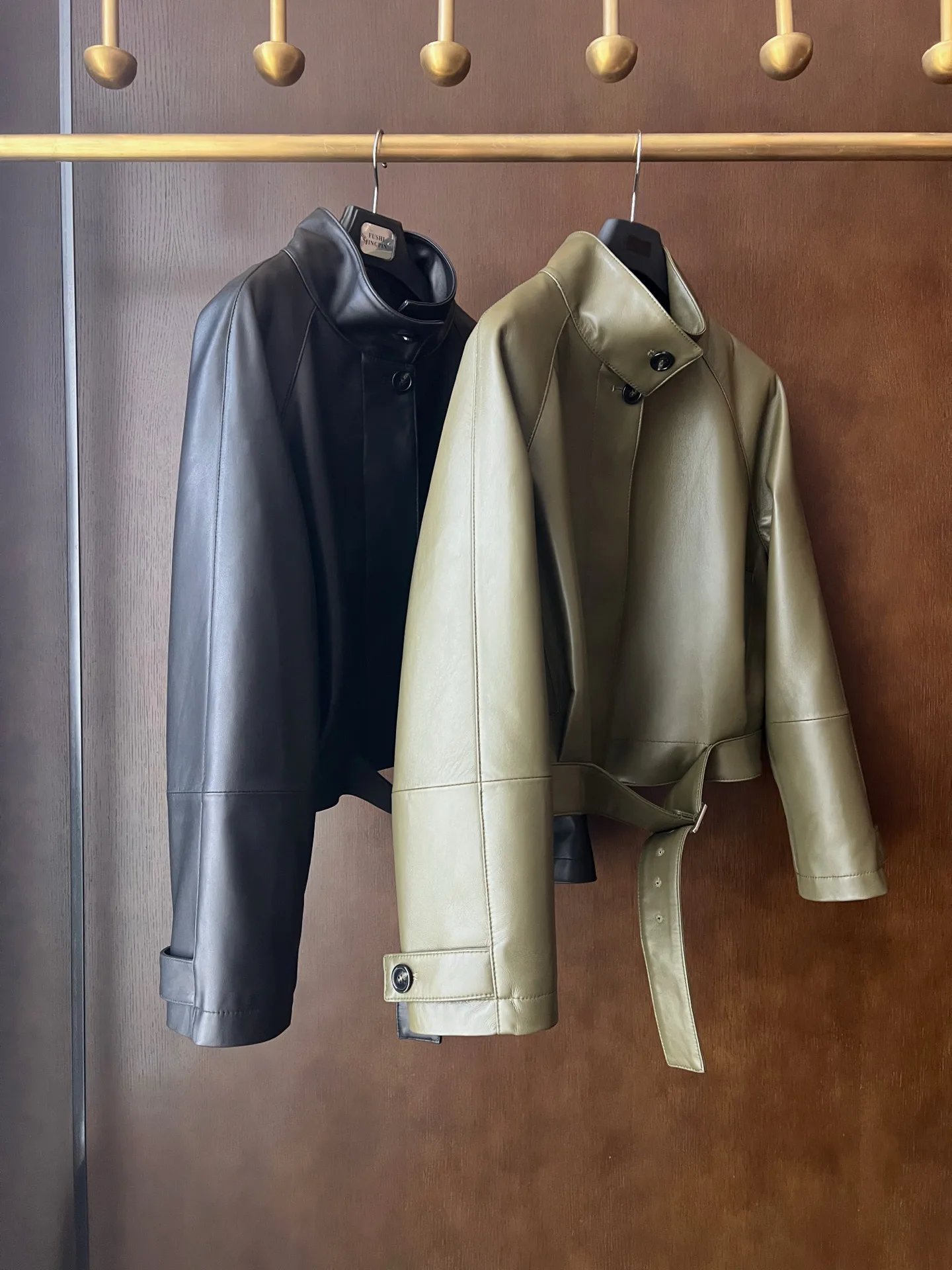 Кожаные Куртки И Дублёнки Женские Loewe 9101753