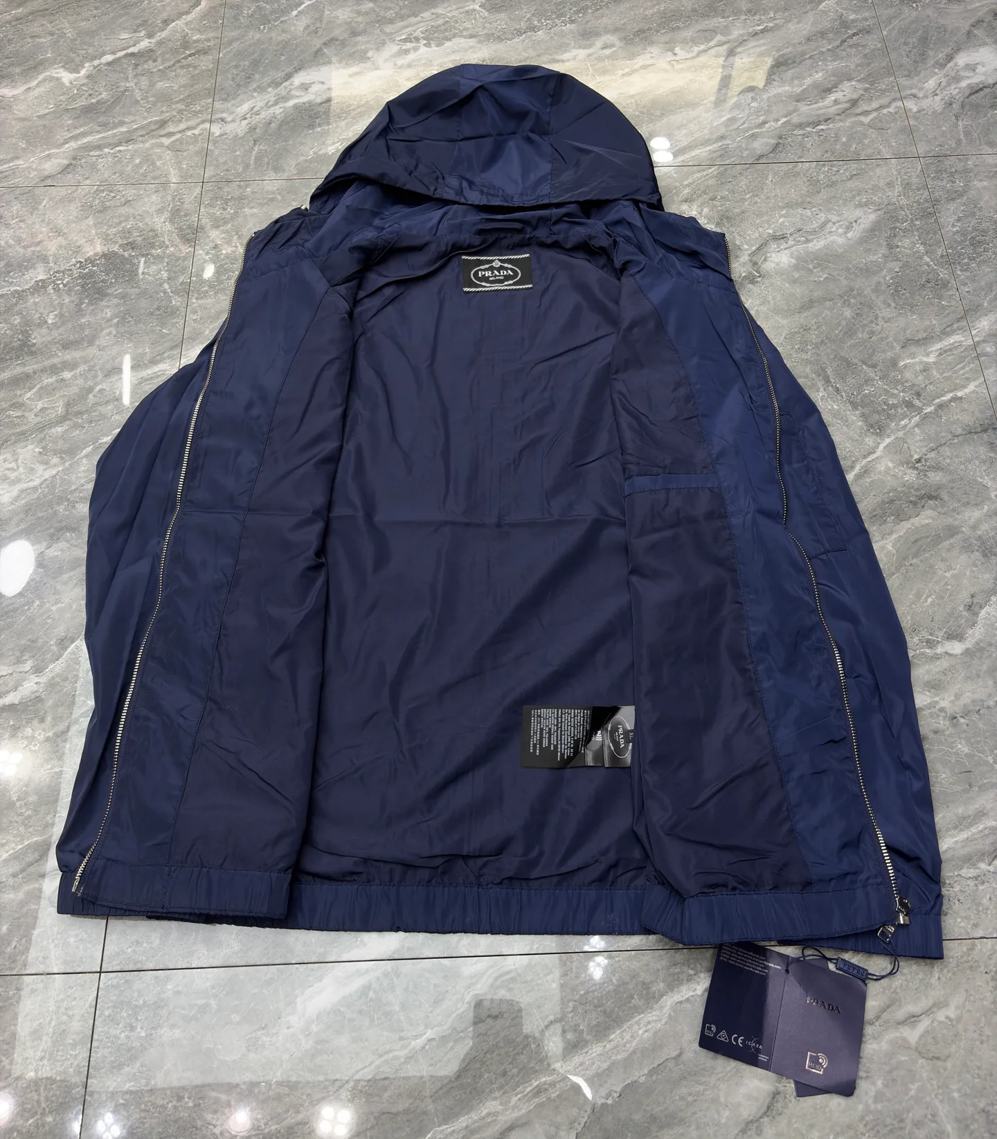 Куртки И Пуховики Мужские Prada 11690869