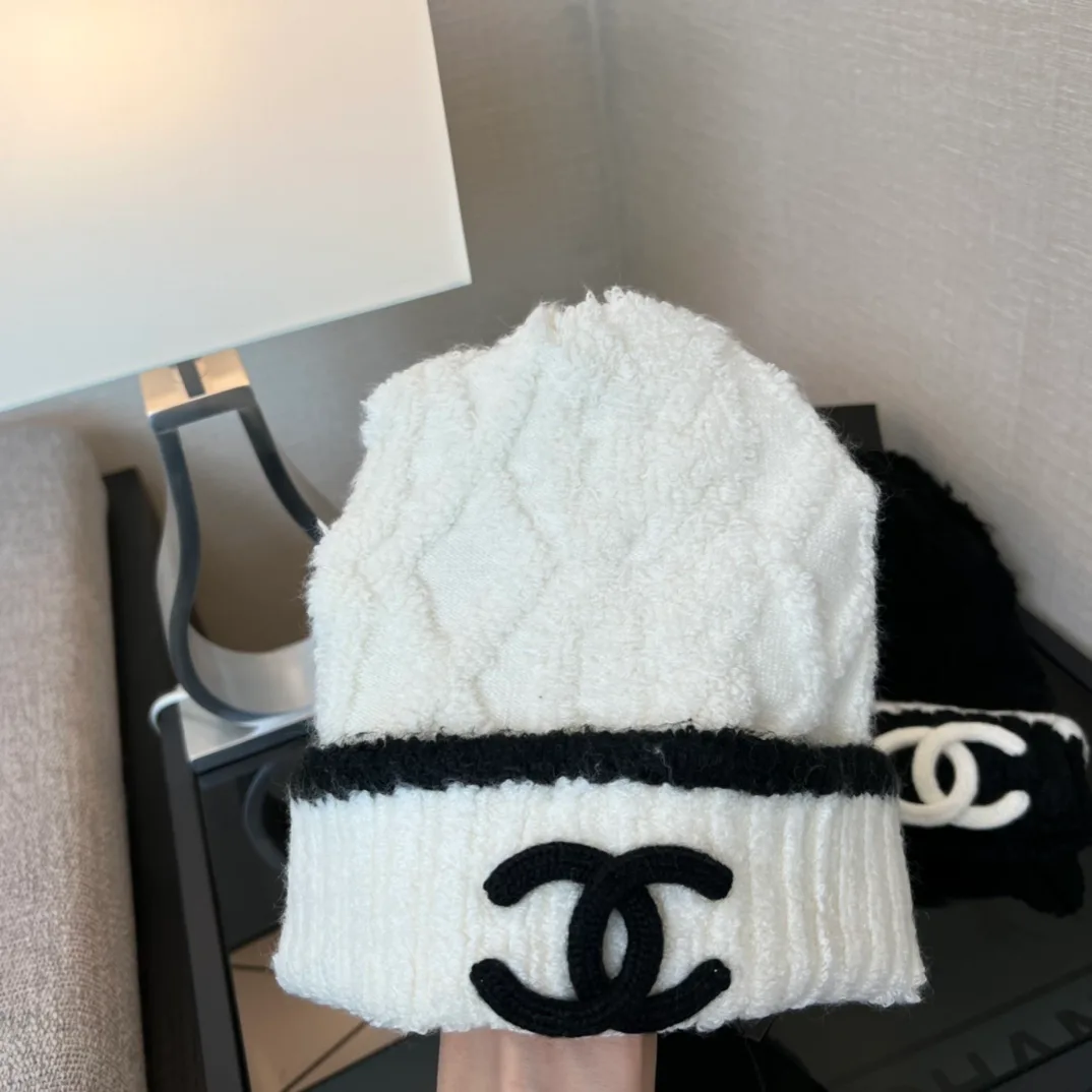 Головные Уборы Chanel 3844432