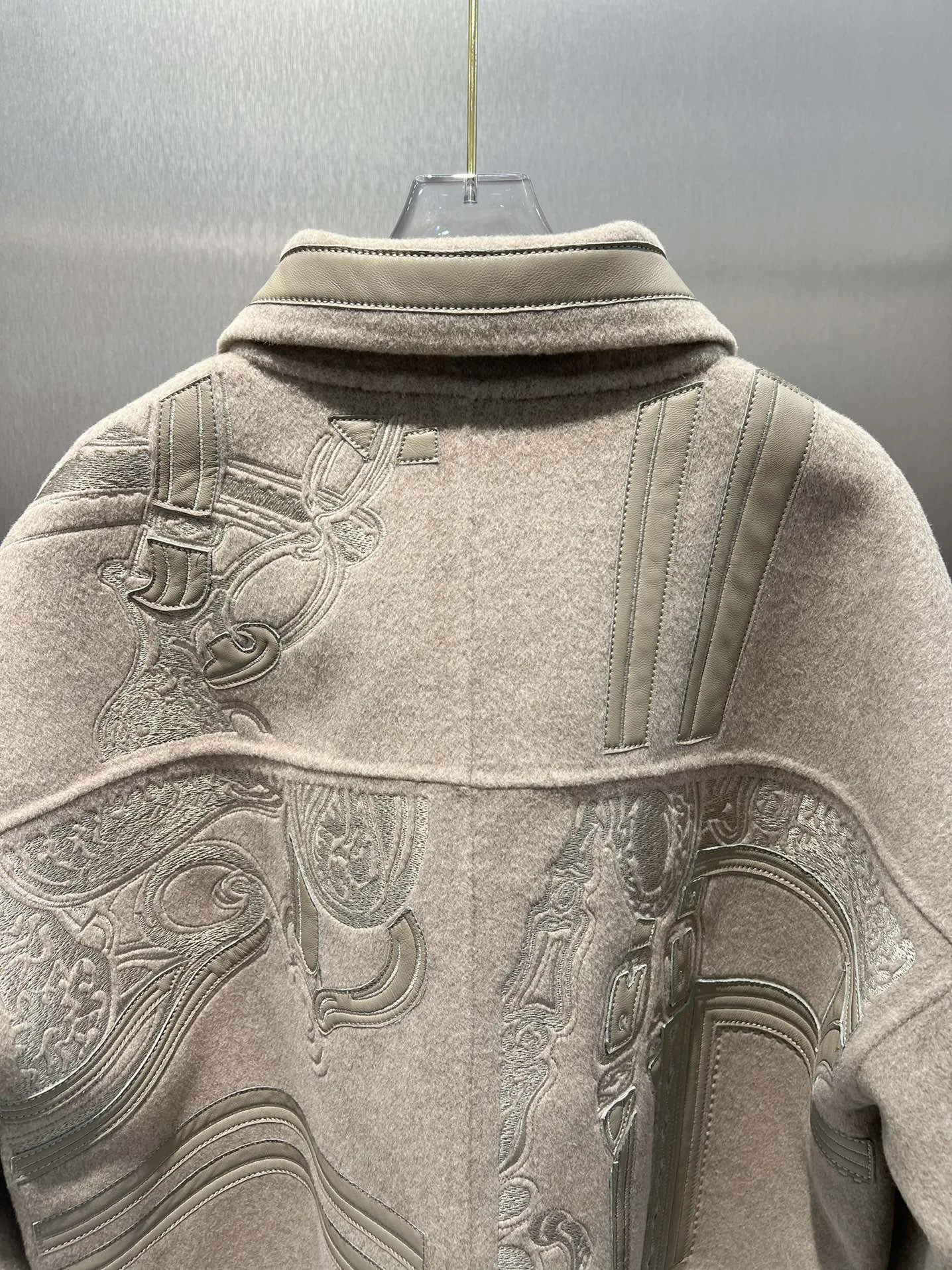 Куртки И Пуховики Женские Hermes 1757151