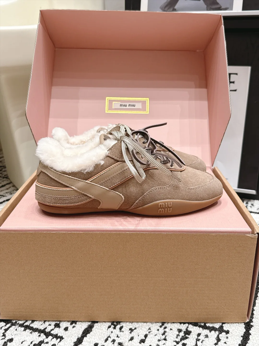 Кроссовки Женские Miu Miu 18490663