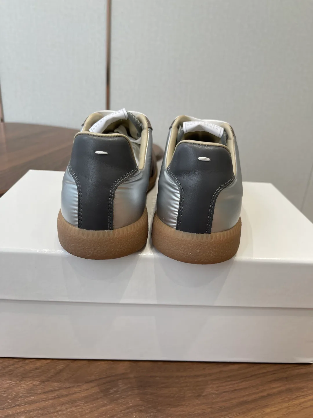 Кроссовки Женские Maison Margiela 11867620