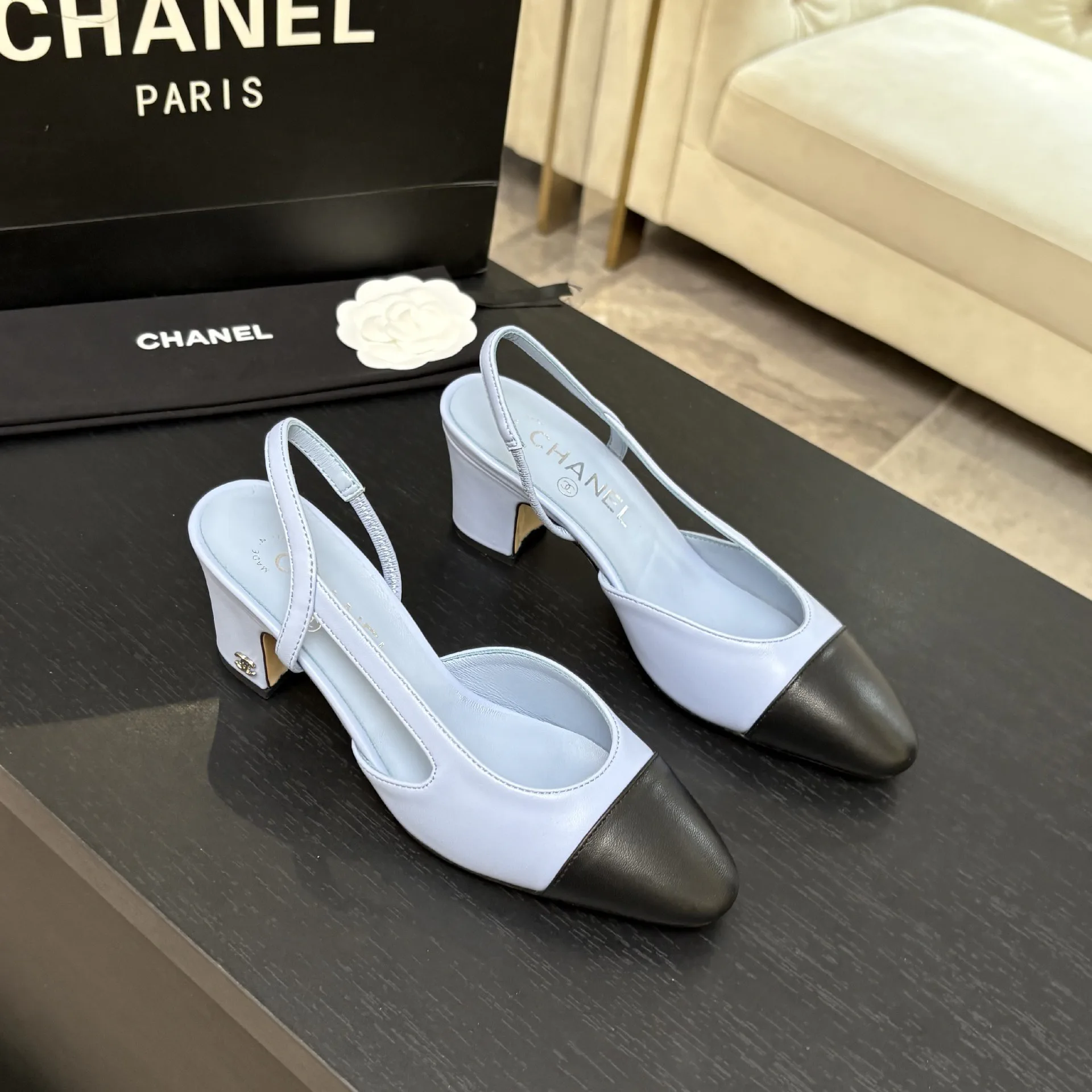 Туфли Женские Chanel 19554643