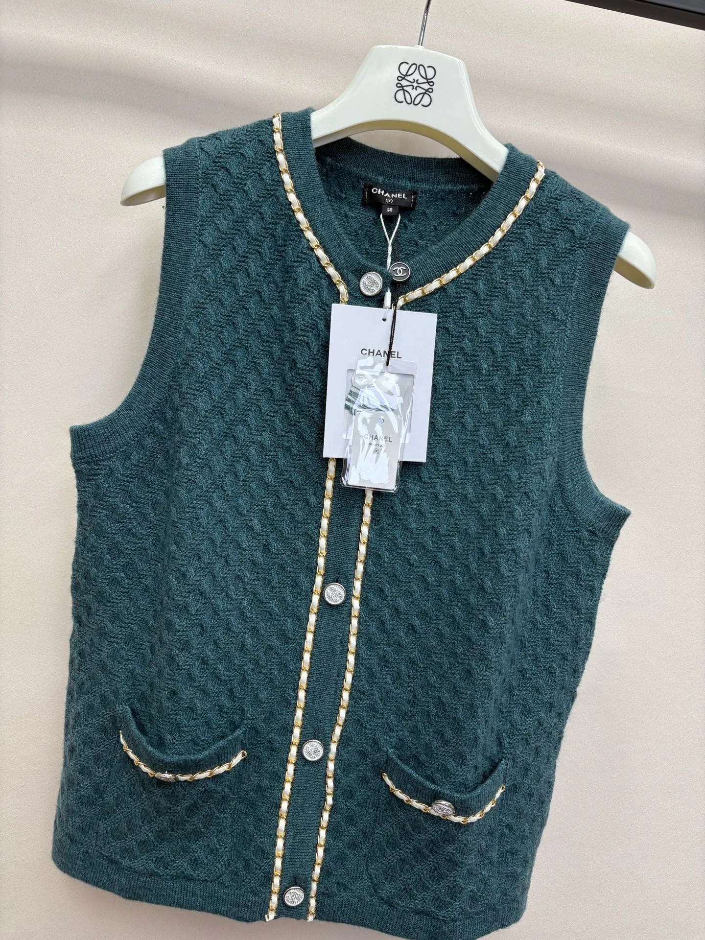Жилеты Женские Chanel 18028703
