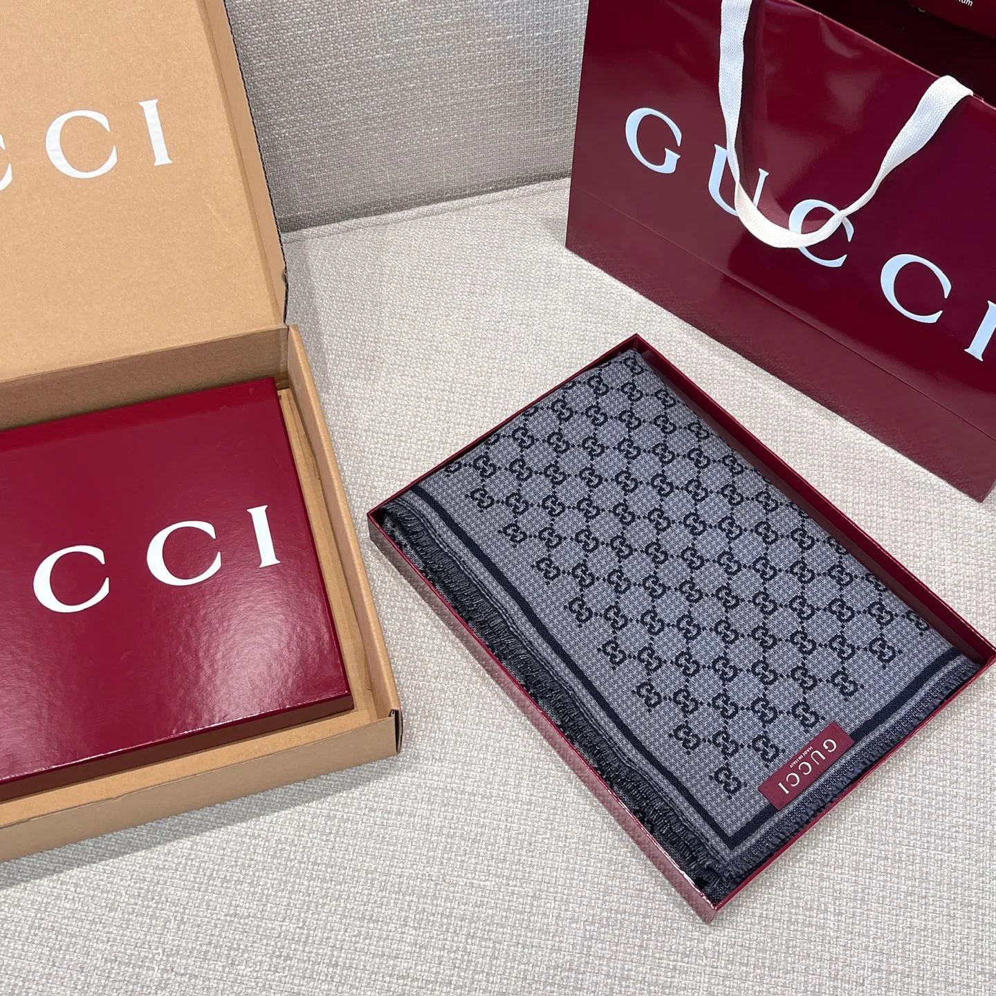Шарфы Gucci 17992023