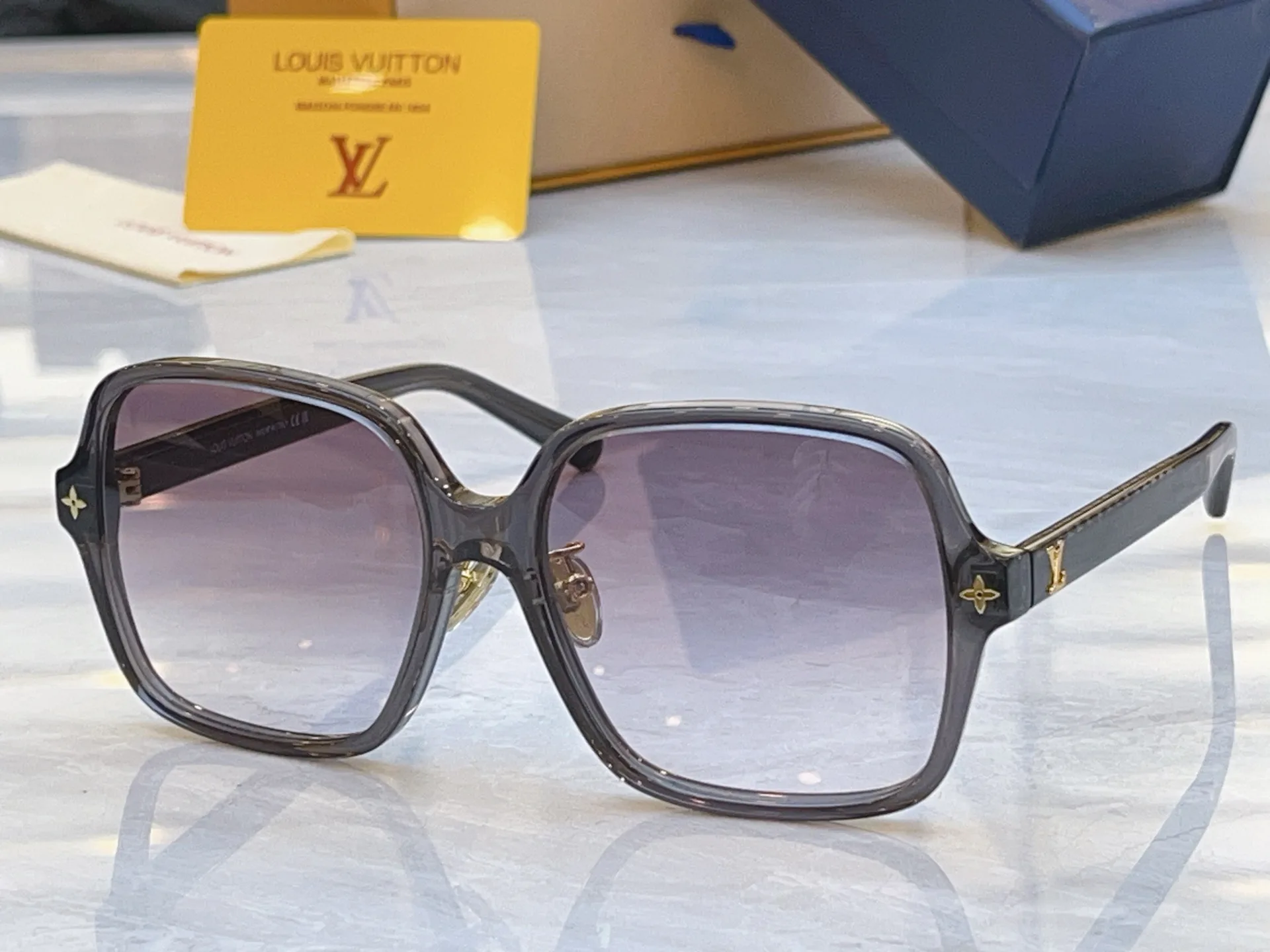 Очки Louis Vuitton 10842057