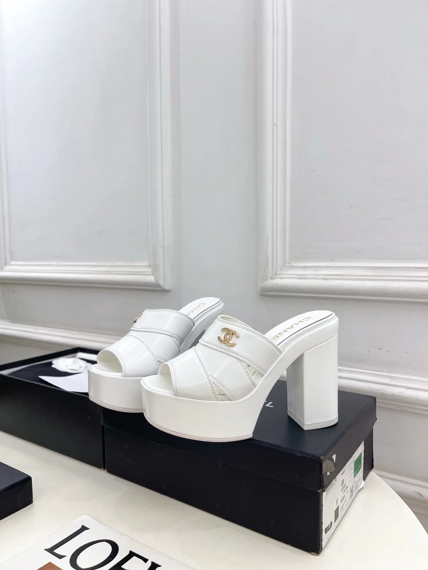 Босоножки Женские Chanel 13340923