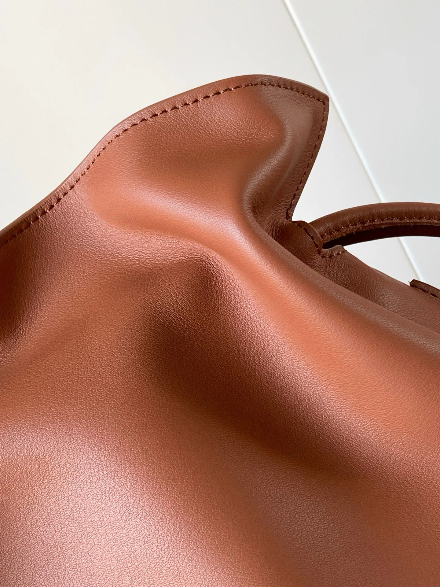 Классические Сумки Женские Loewe 10823926